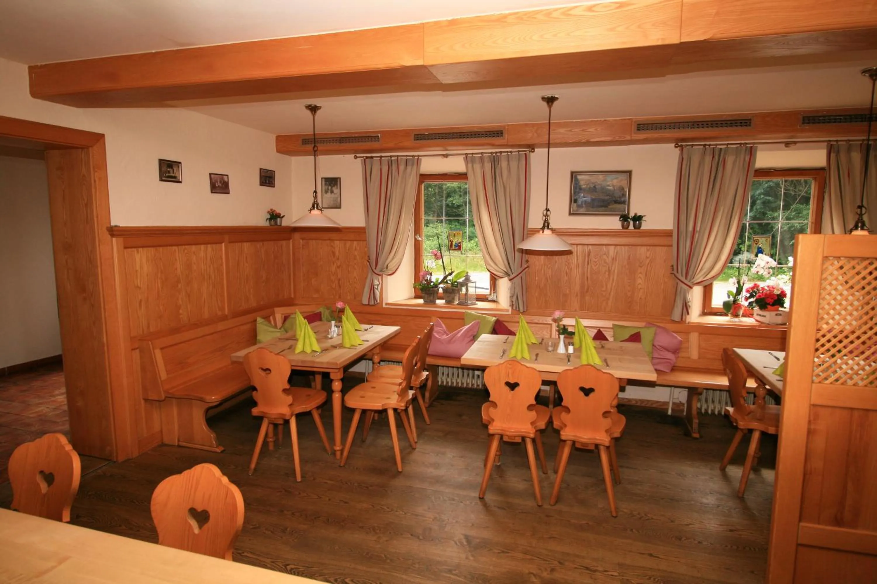 Restaurant/places to eat in Landgasthof Auerschmiede