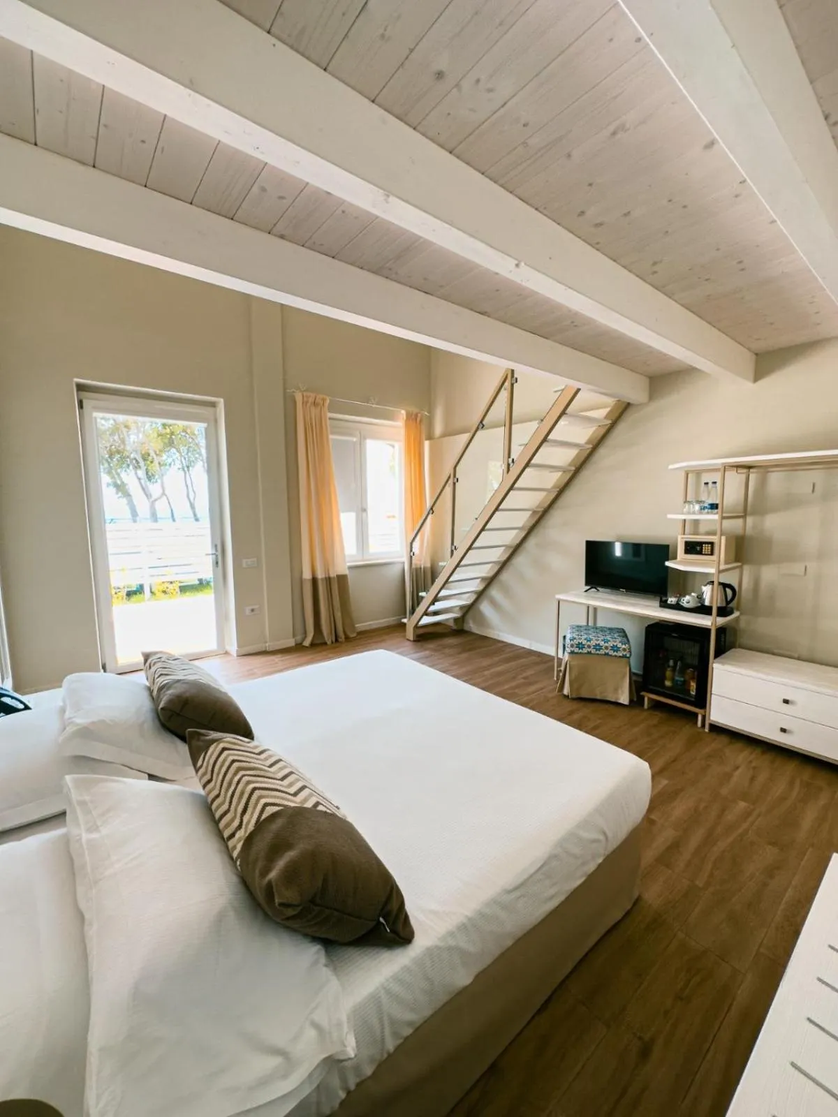 Bed in Hotel Lido Beach PHG