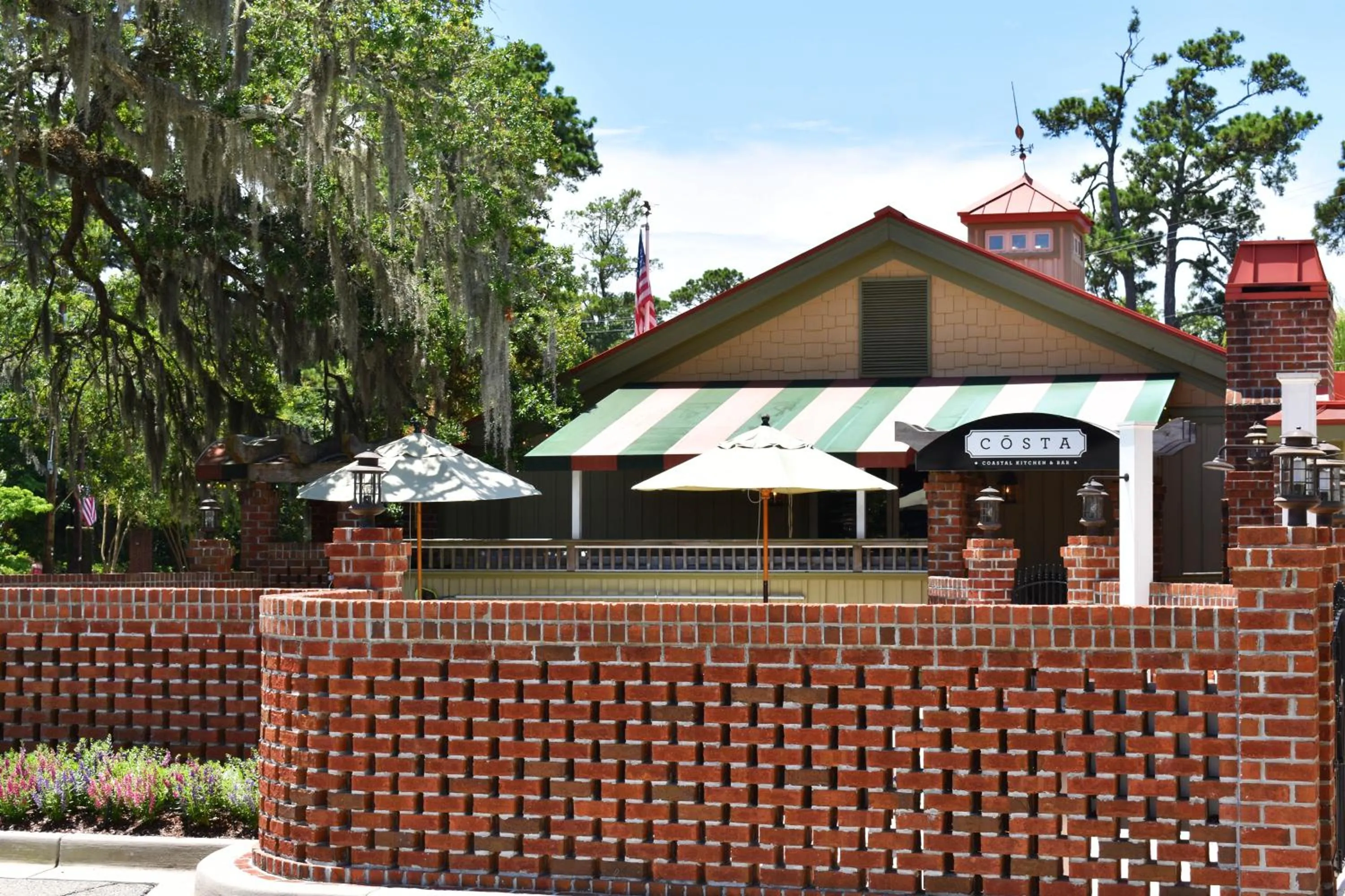 Restaurant/places to eat in The Inlet Sports Lodge