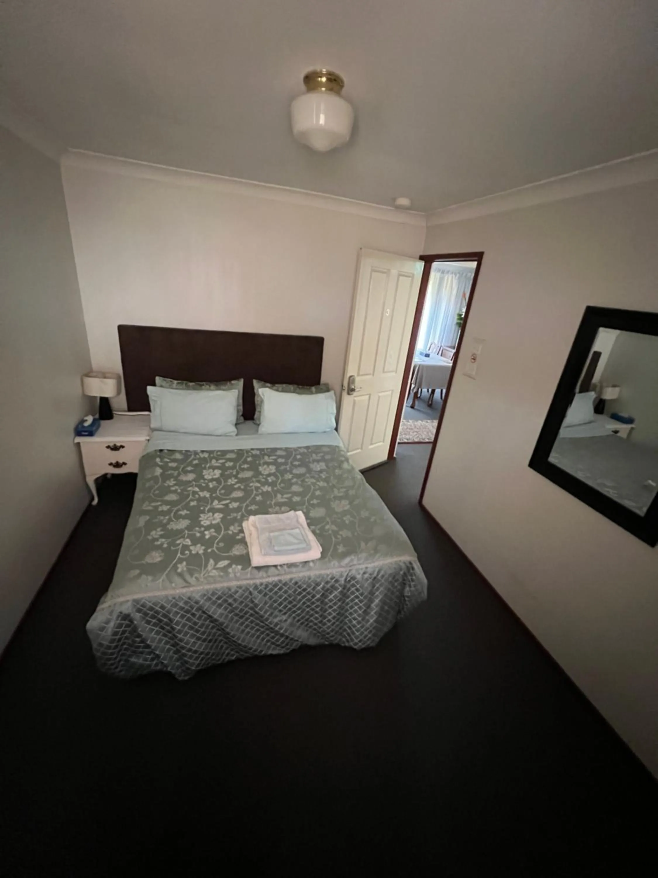 JOHN HUNTER B&B