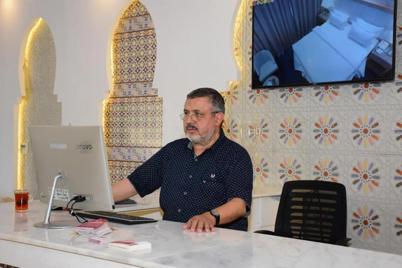 Staff in Alfarhan Panda Alfayha