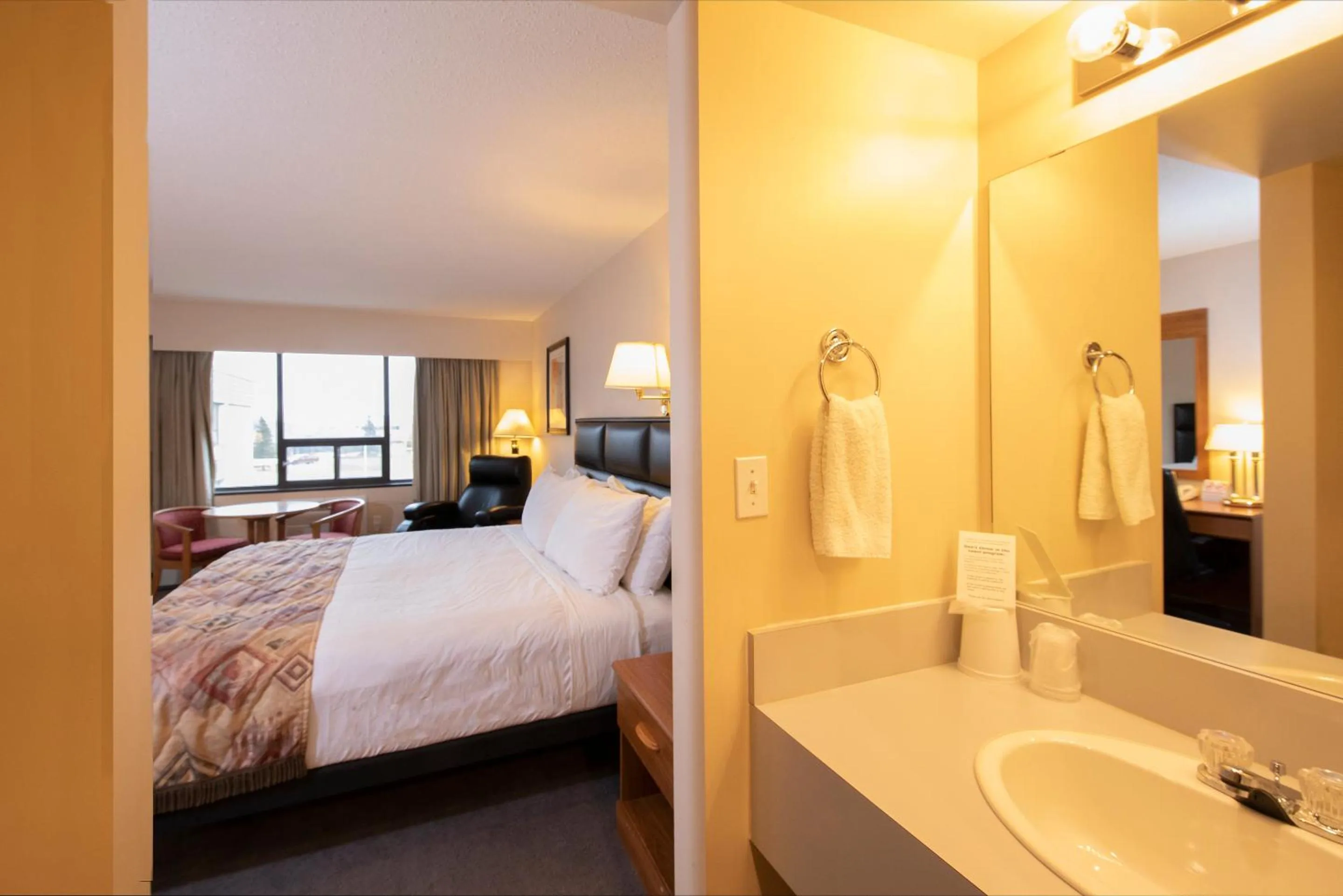 Photo of the whole room, Bathroom in Dunvegan Inn & Suites