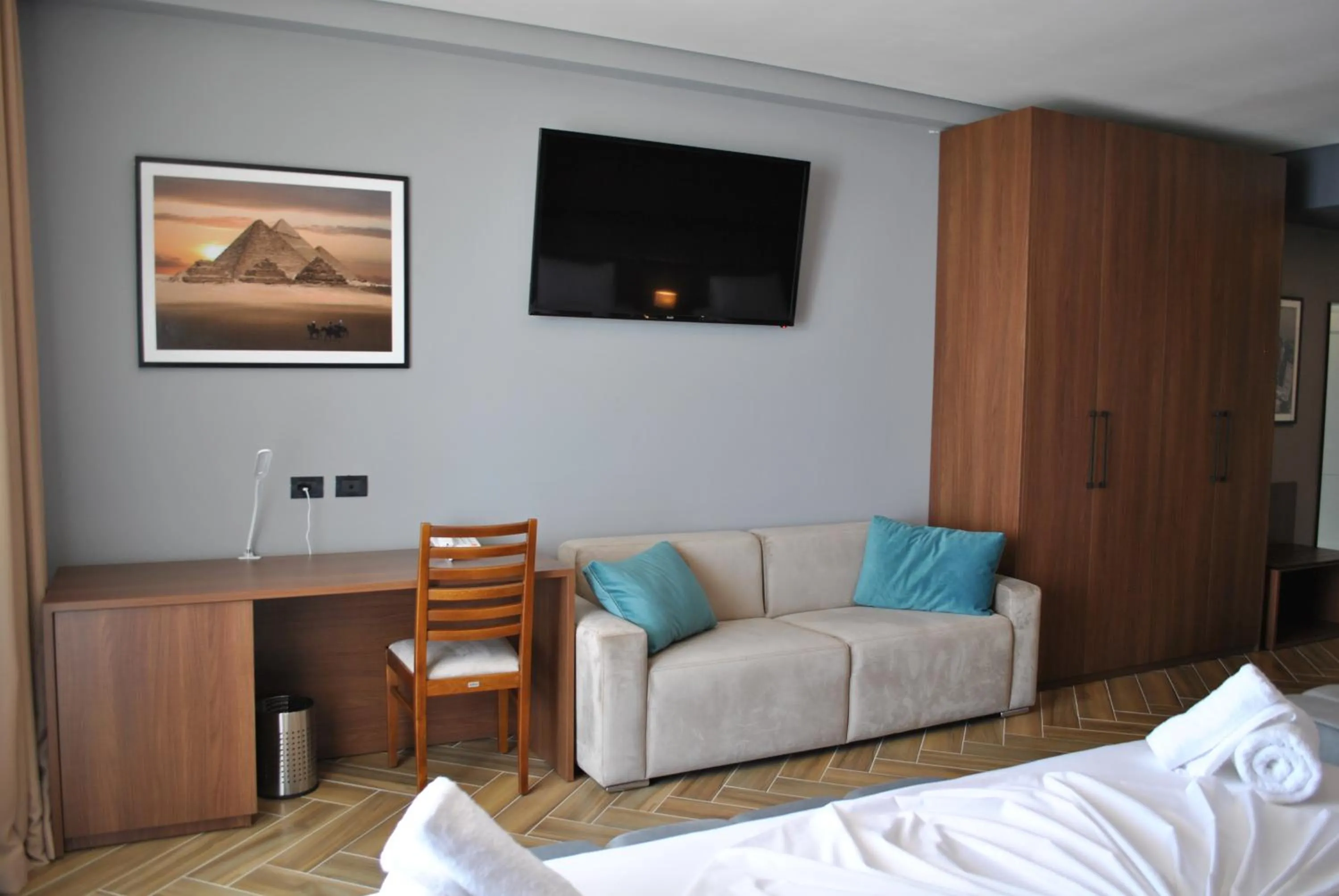 Twin Towers Hotel City & Beach Resort