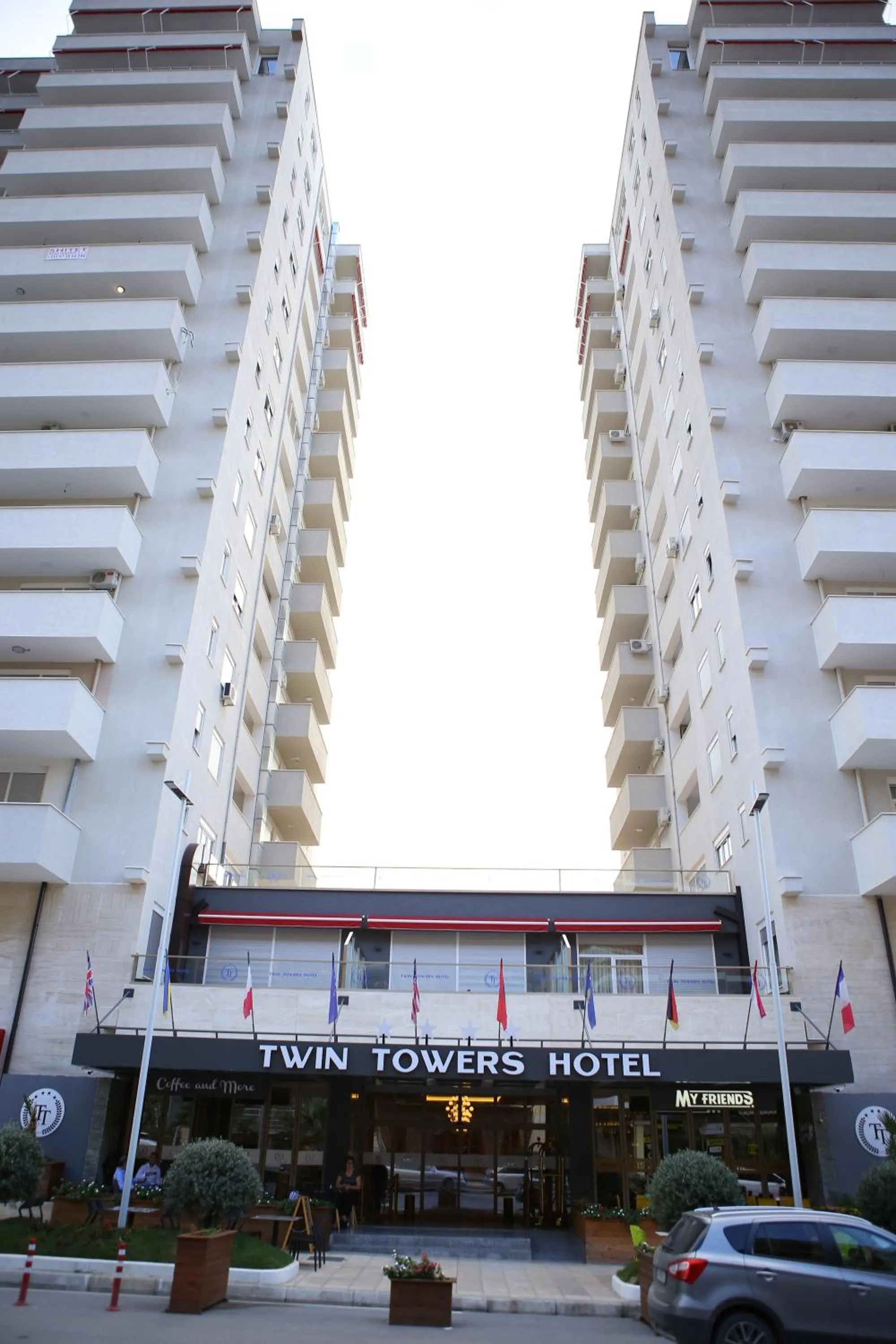 Property building in Twin Towers Hotel City & Beach Resort