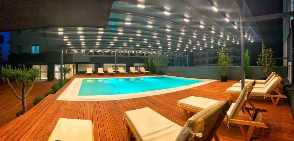 Swimming pool in Twin Towers Hotel City & Beach Resort