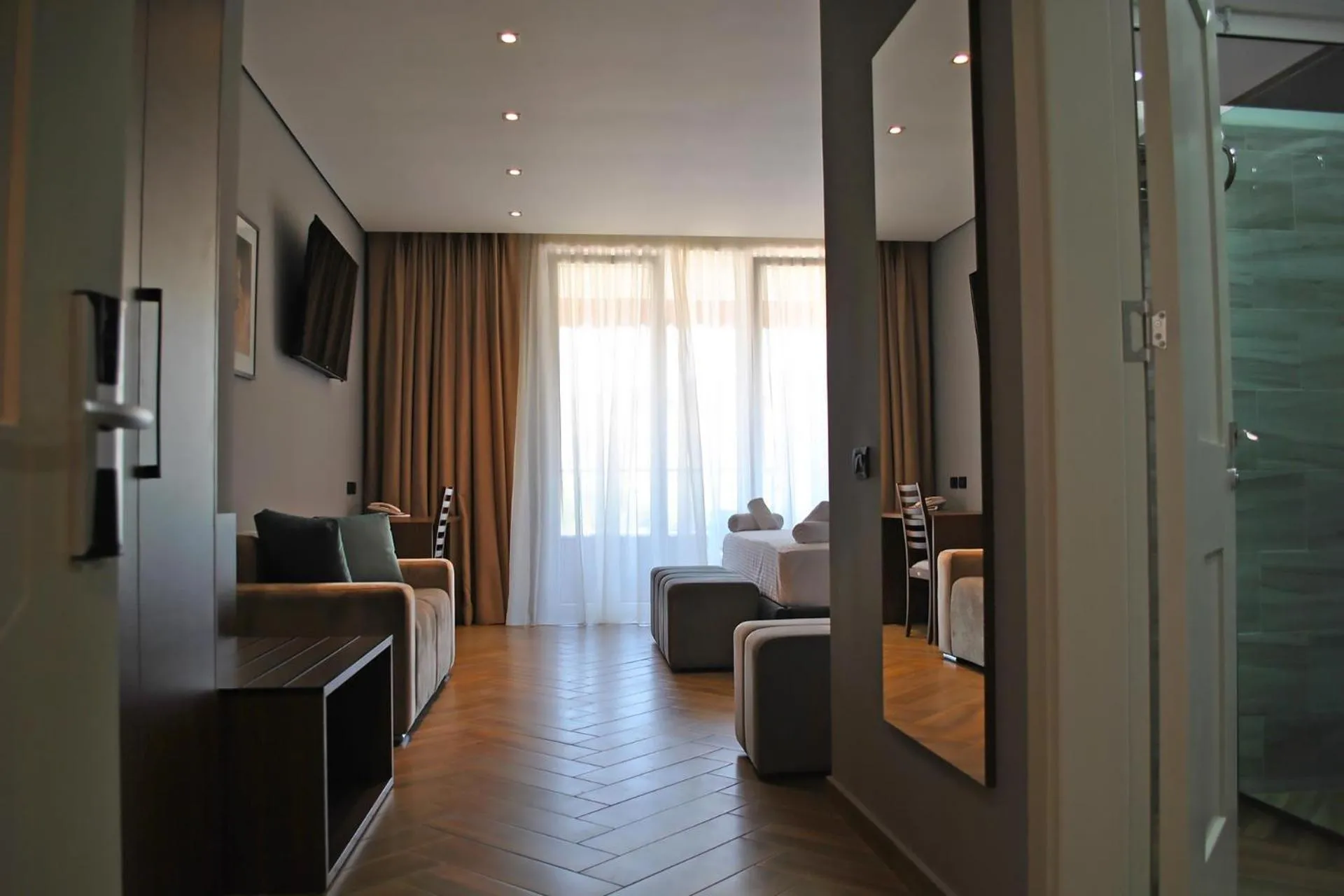 Seating area in Twin Towers Hotel City & Beach Resort