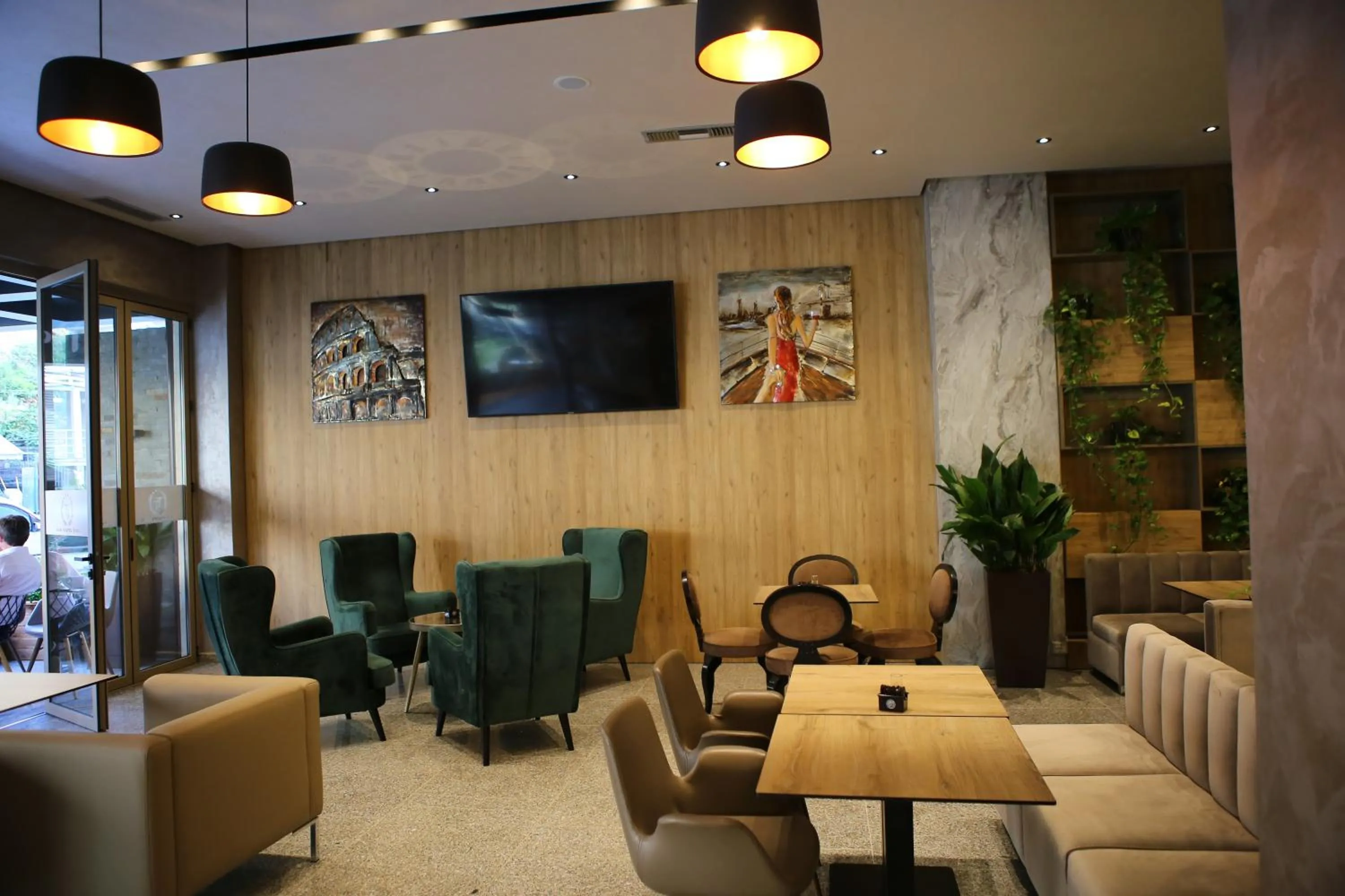 Twin Towers Hotel City & Beach Resort