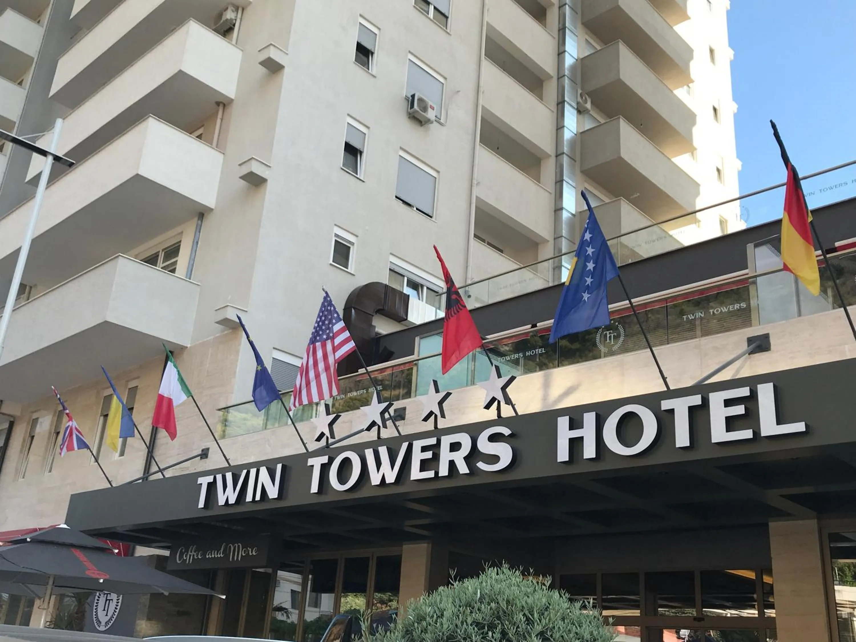 Facade/entrance in Twin Towers Hotel City & Beach Resort