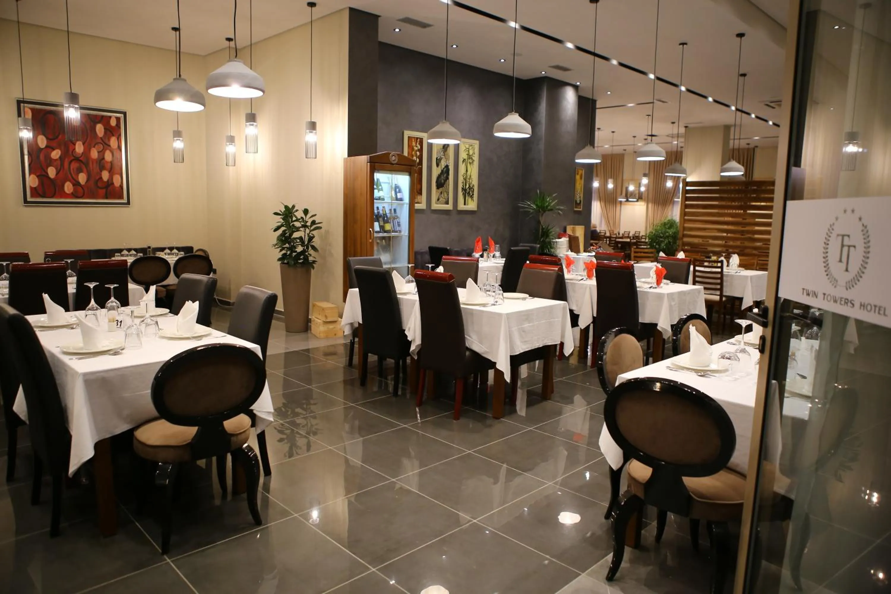 Twin Towers Hotel City & Beach Resort
