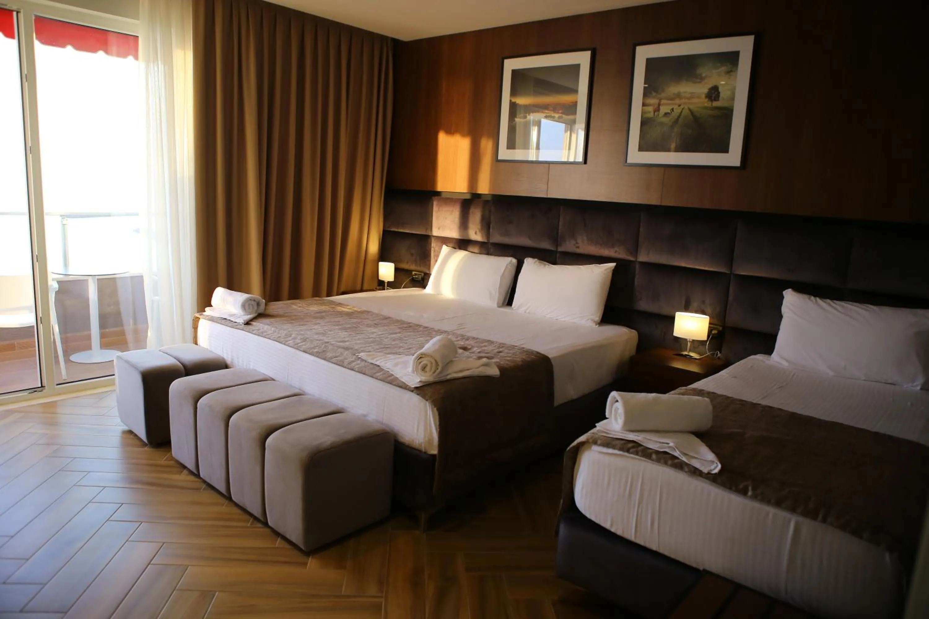 Bed in Twin Towers Hotel City & Beach Resort