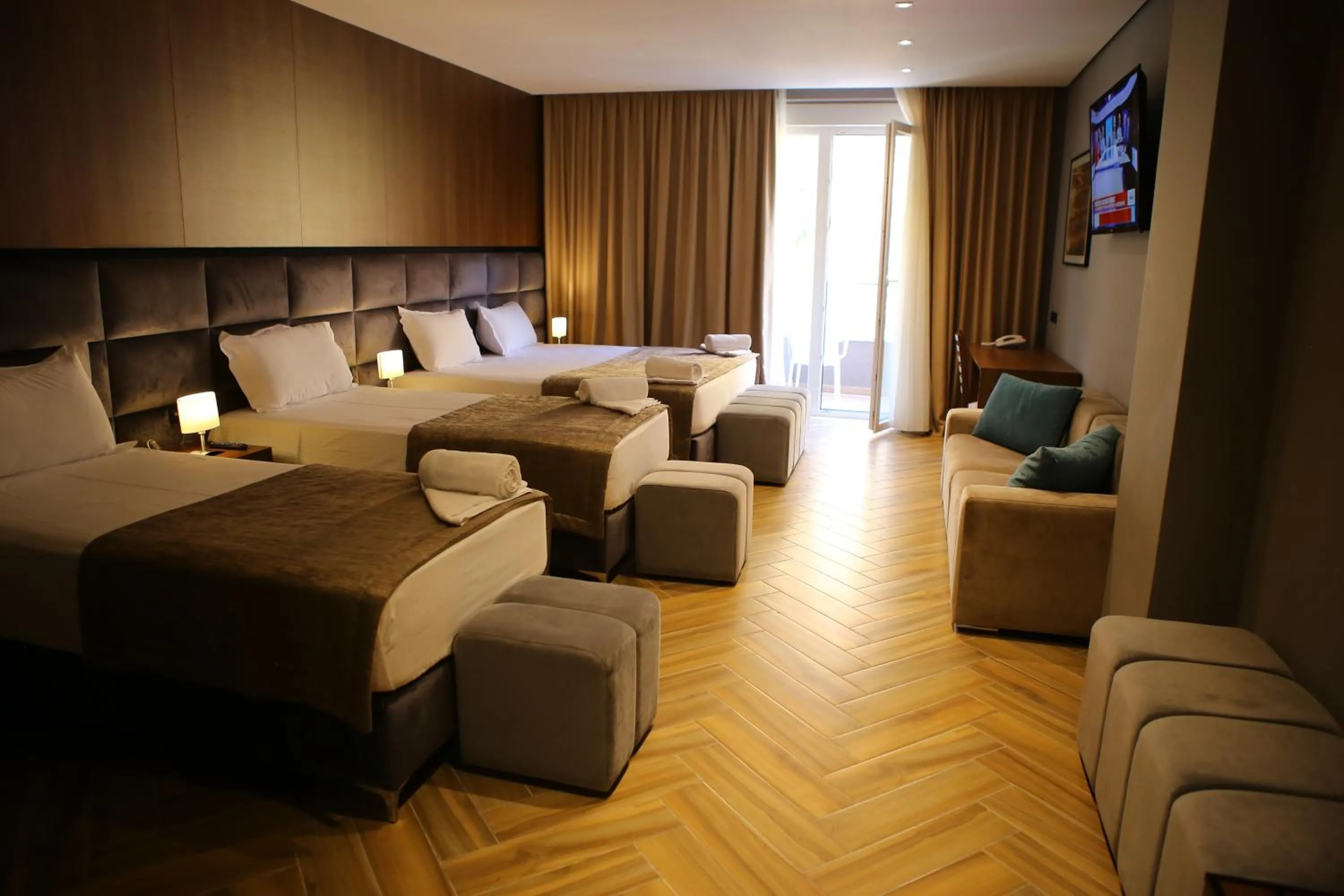 Bed in Twin Towers Hotel City & Beach Resort