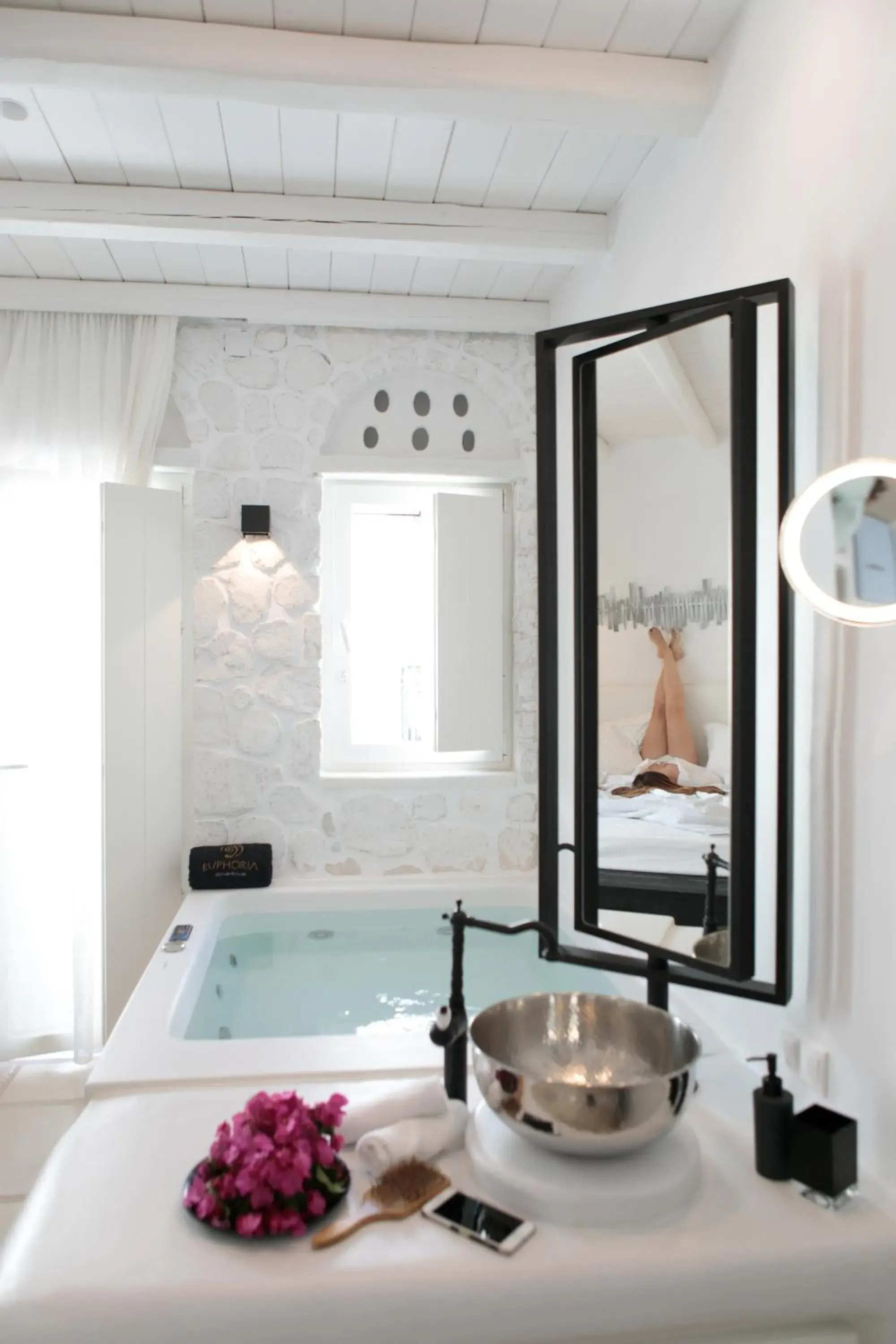 Massage, Bed in Euphoria Downtown Massage, Bed in Euphoria Downtown