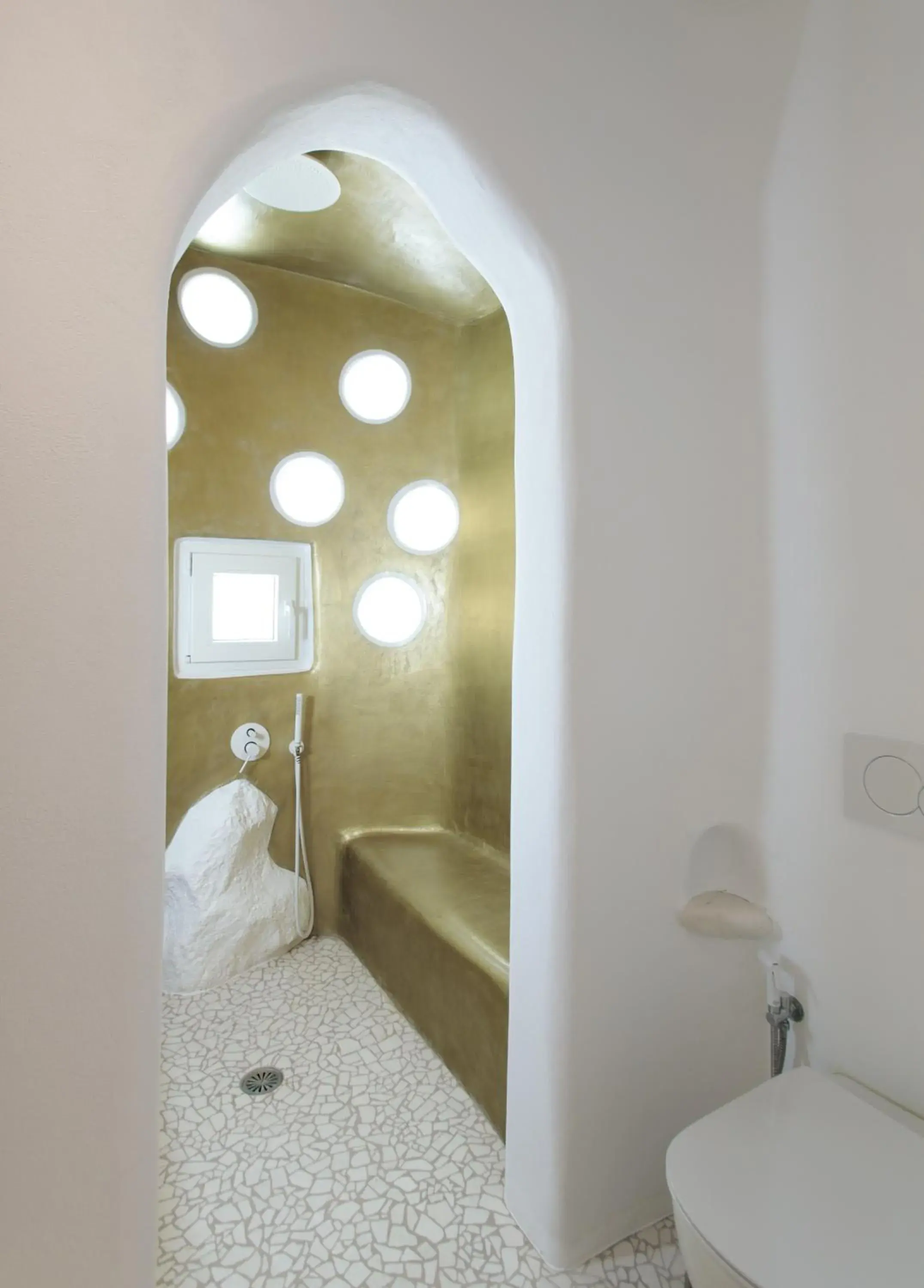 Property building, Bed in Euphoria Downtown Property building, Bed in Euphoria Downtown