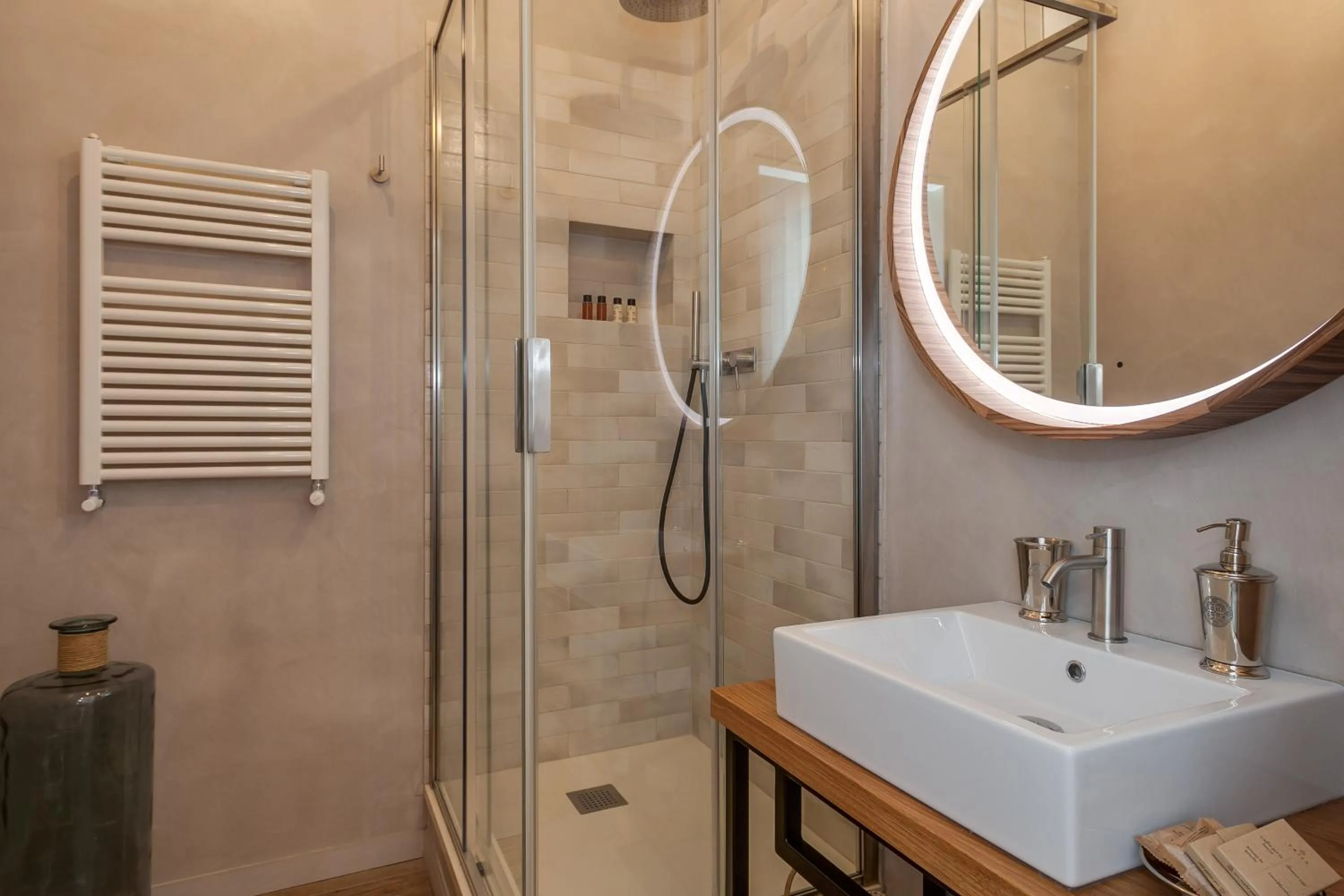 Shower in One & Only Buonarroti Suite