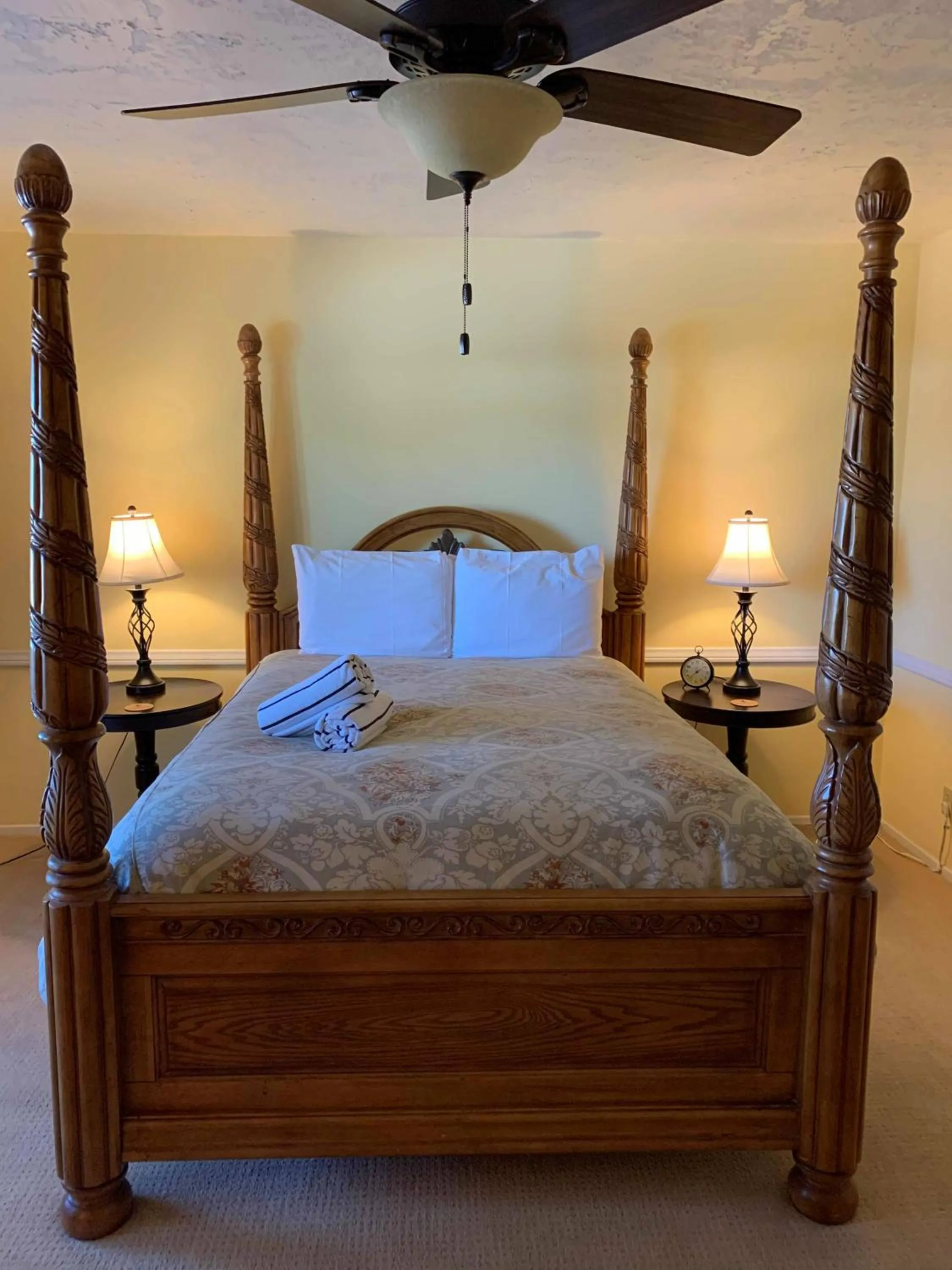 Bed in La Maison Hotel - Adults Only