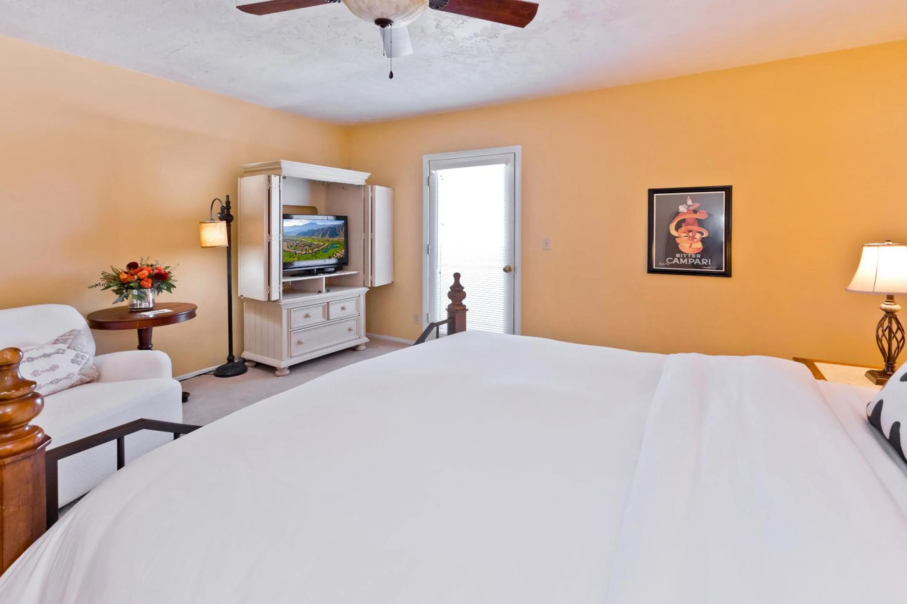 TV and multimedia, Bed in La Maison Hotel - Adults Only