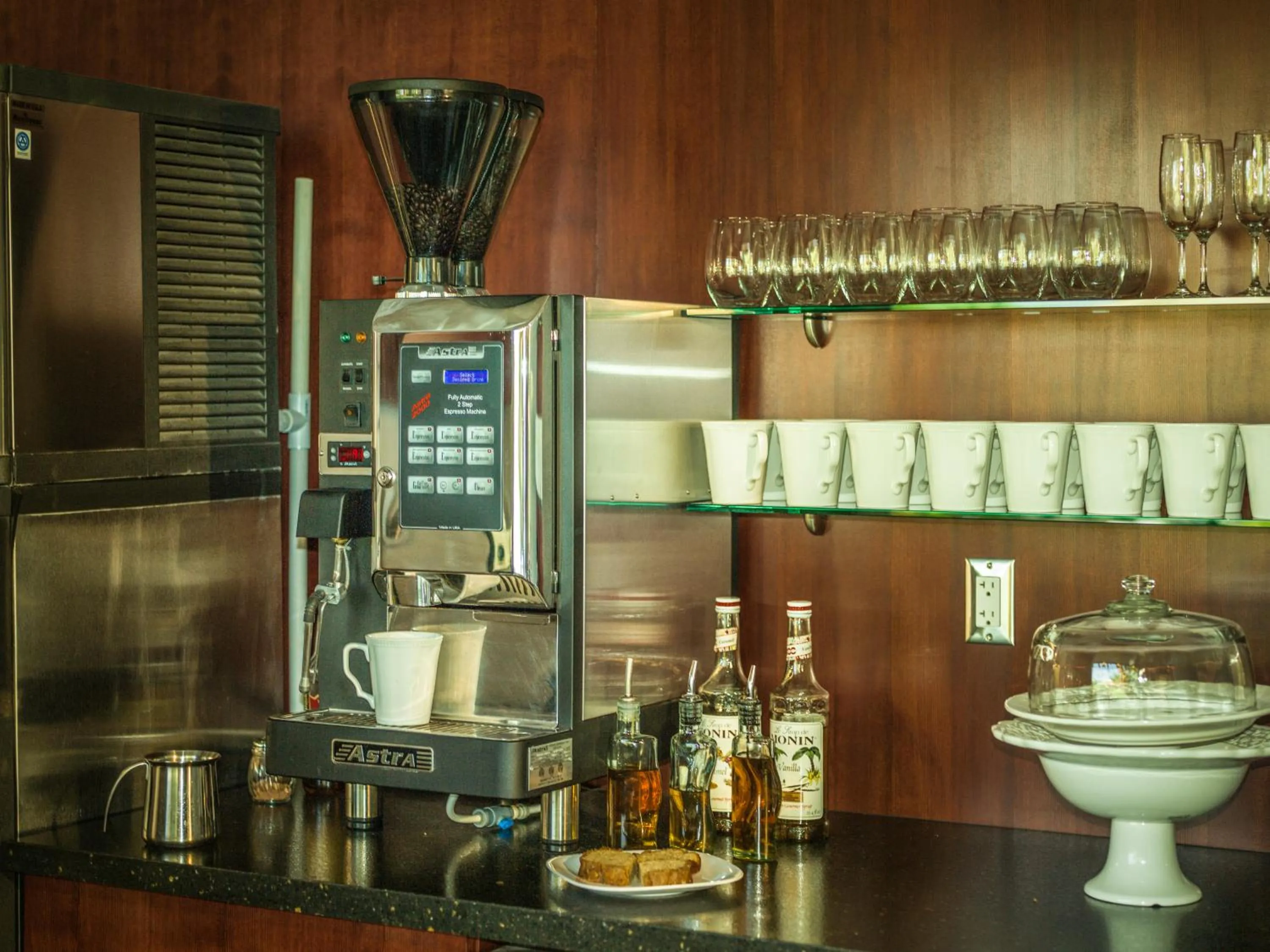 Lounge or bar in La Maison Hotel - Adults Only