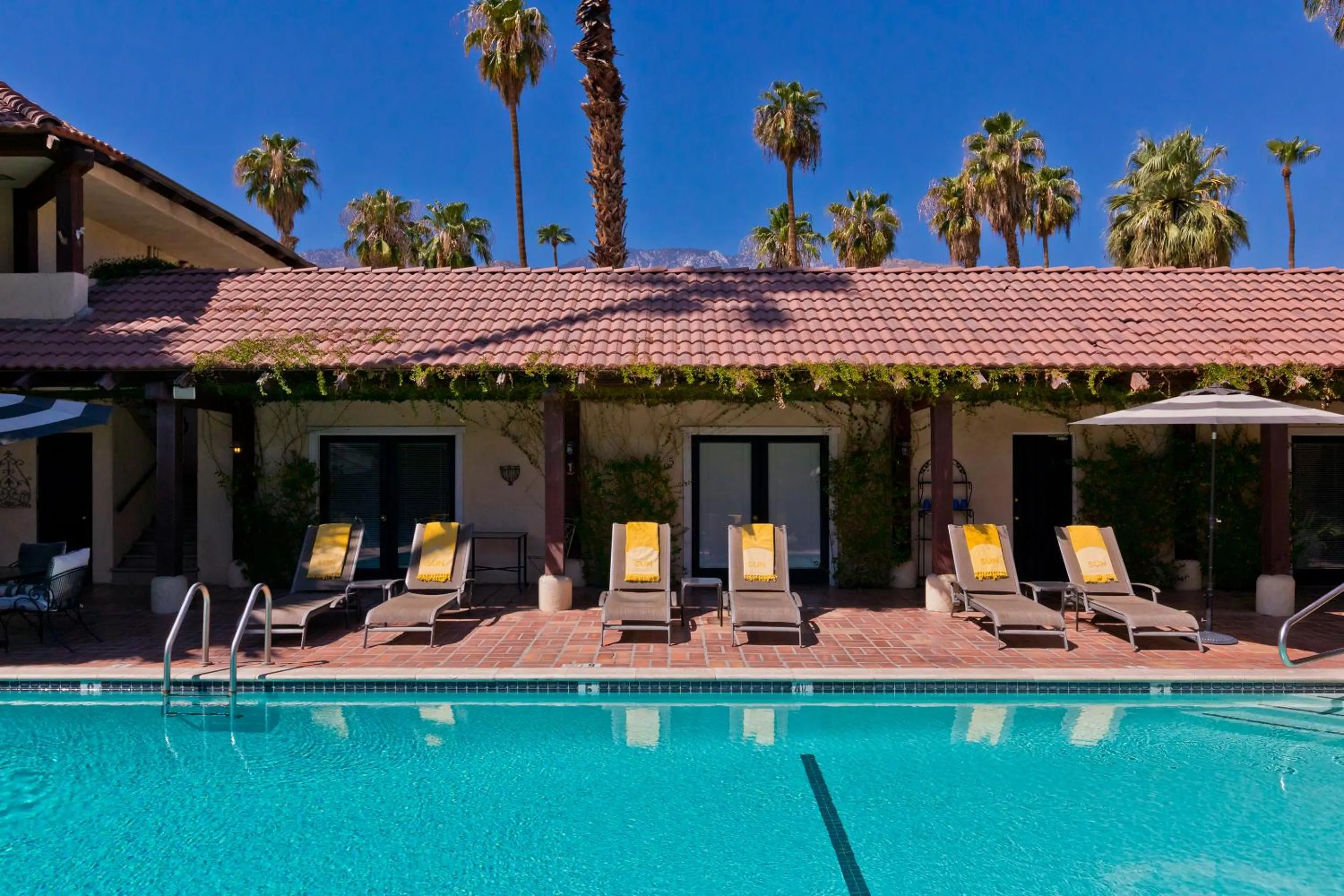 Swimming pool in La Maison Hotel - Adults Only
