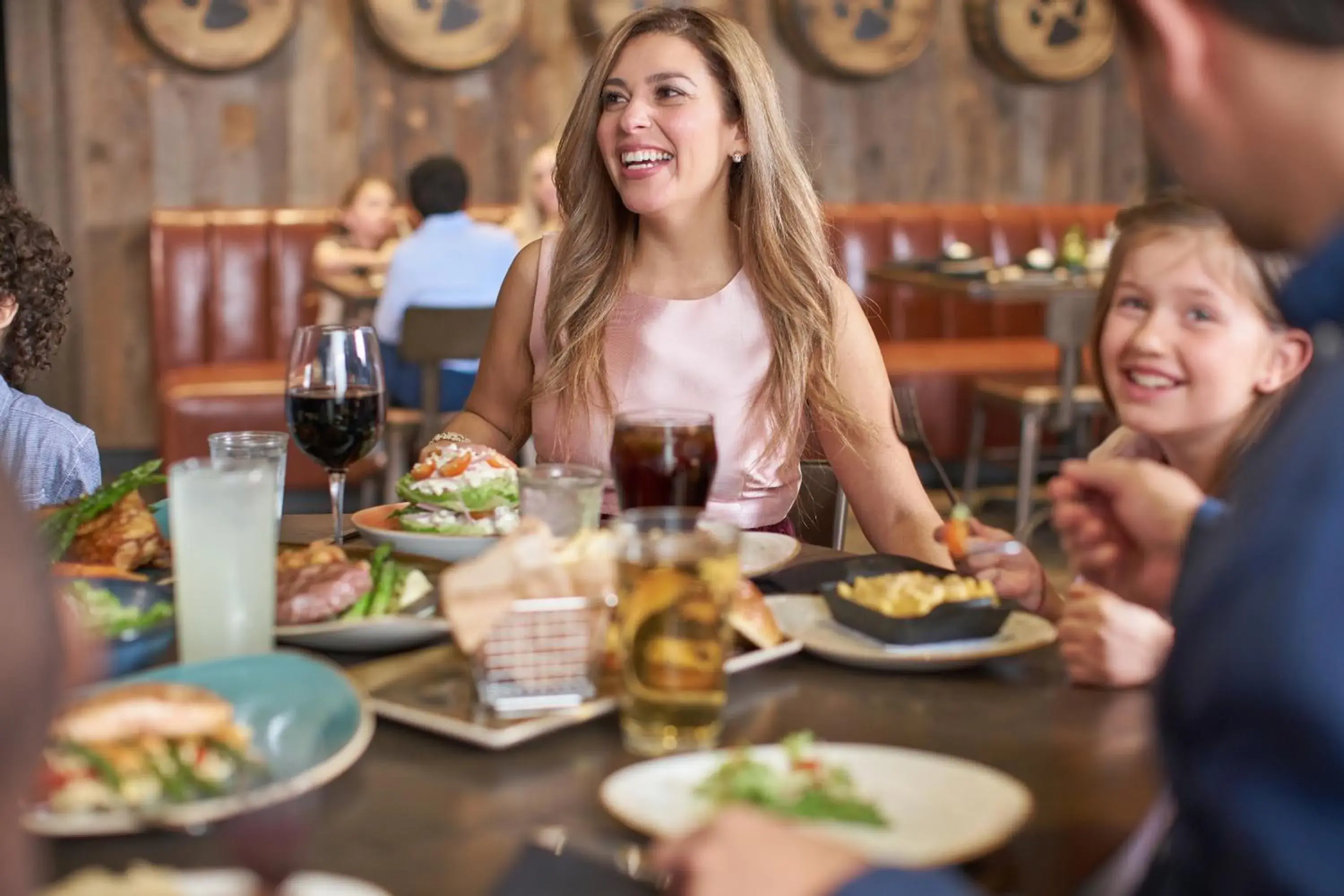 Restaurant/places to eat in Great Wolf Lodge Southern California Restaurant/places to eat in Great Wolf Lodge Southern California