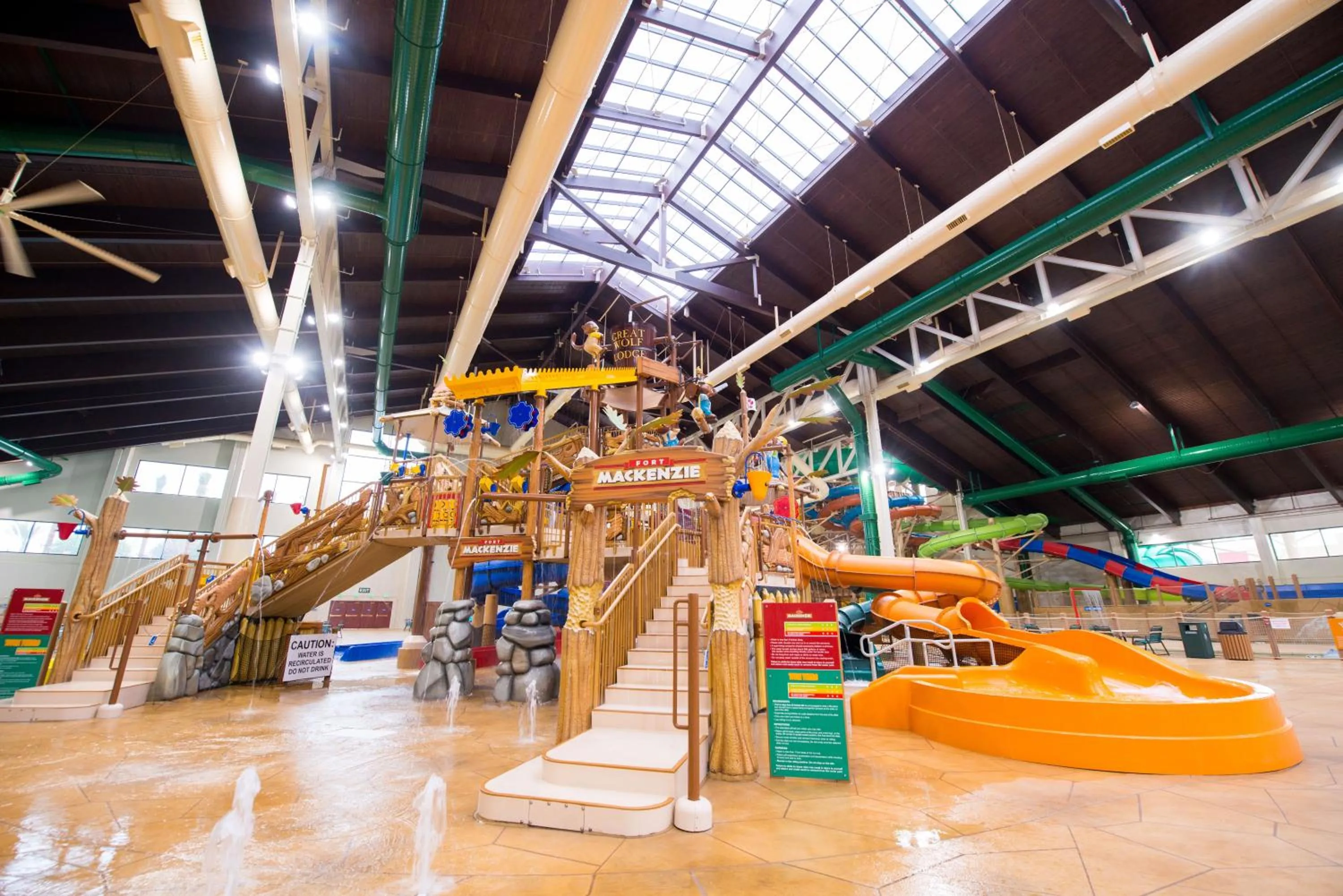 Aqua park in Great Wolf Lodge Southern California