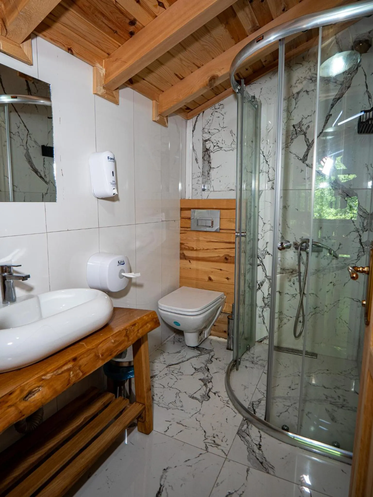 Shower in Sumda Konaklar