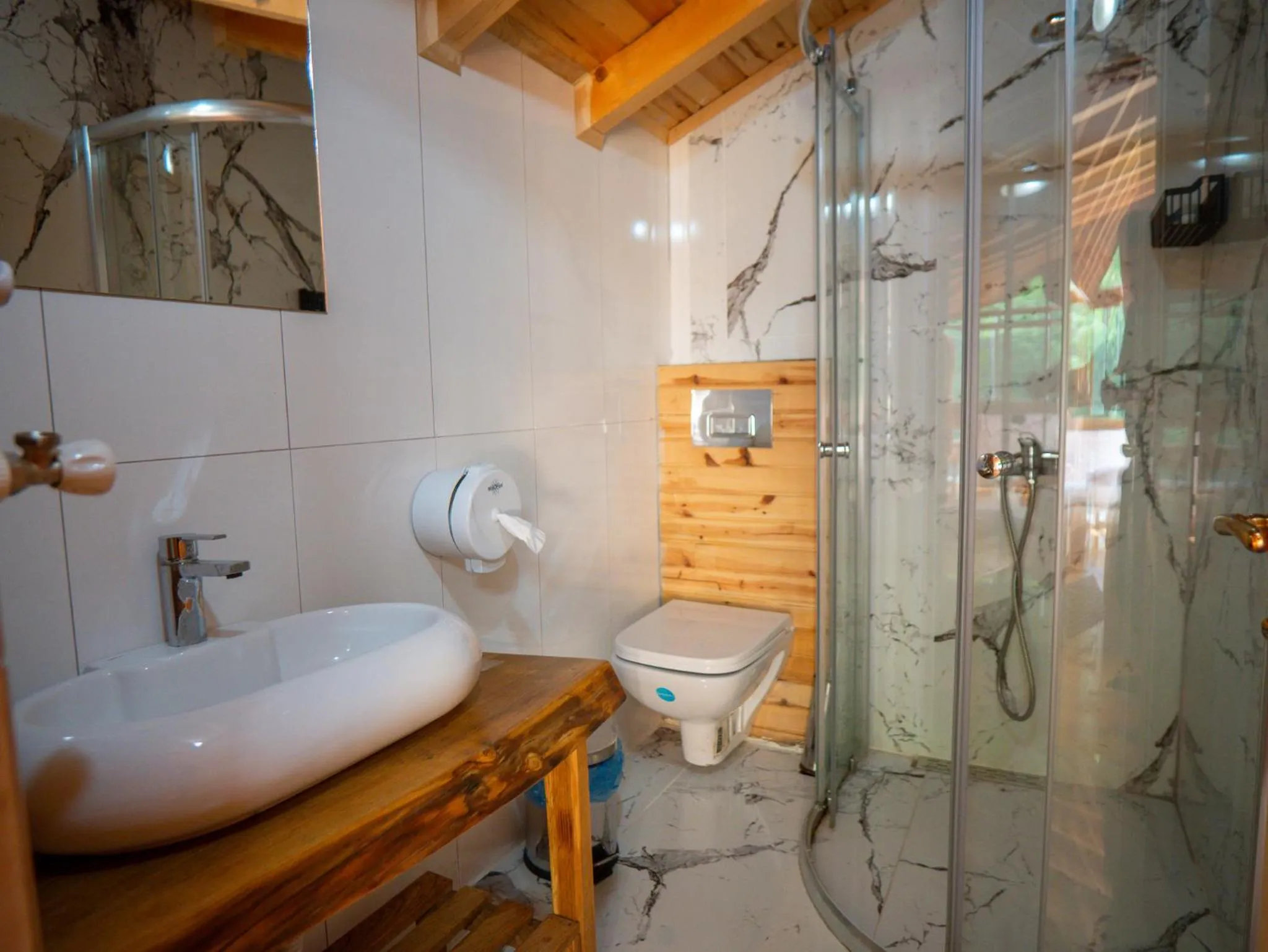 Shower in Sumda Konaklar