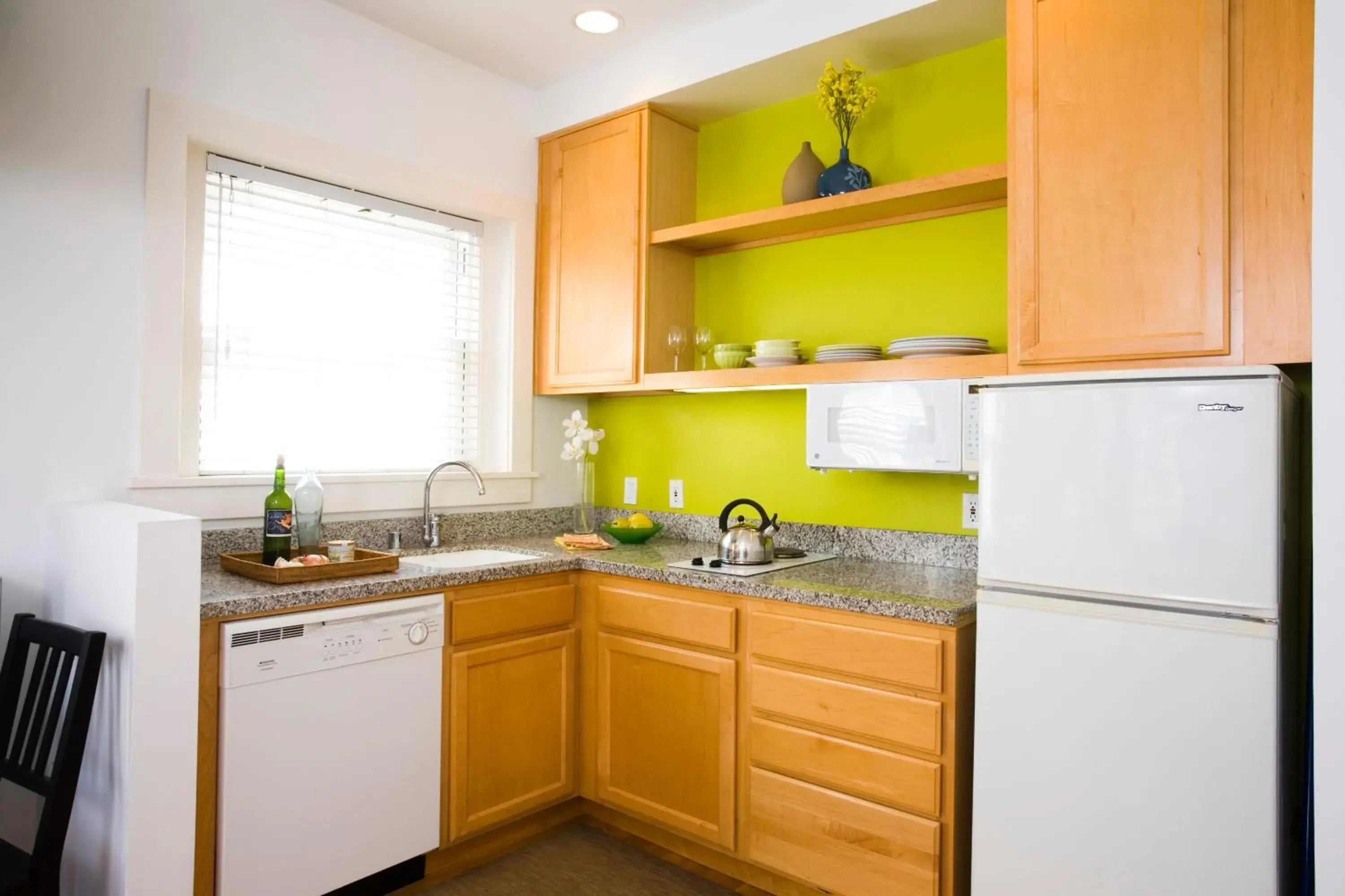 Kitchen or kitchenette in Venice Suites Kitchen or kitchenette in Venice Suites