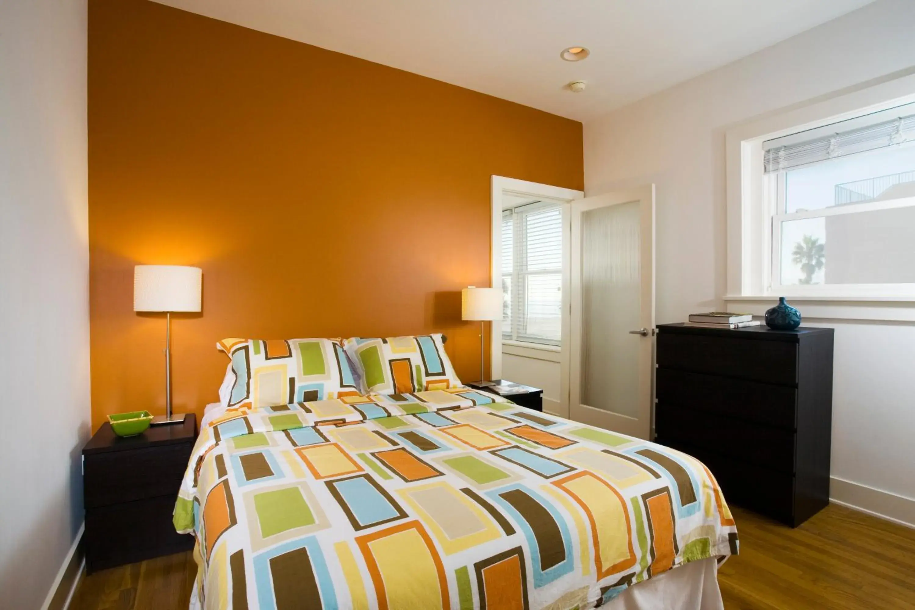 Photo of the whole room, Bed in Venice Suites Photo of the whole room, Bed in Venice Suites