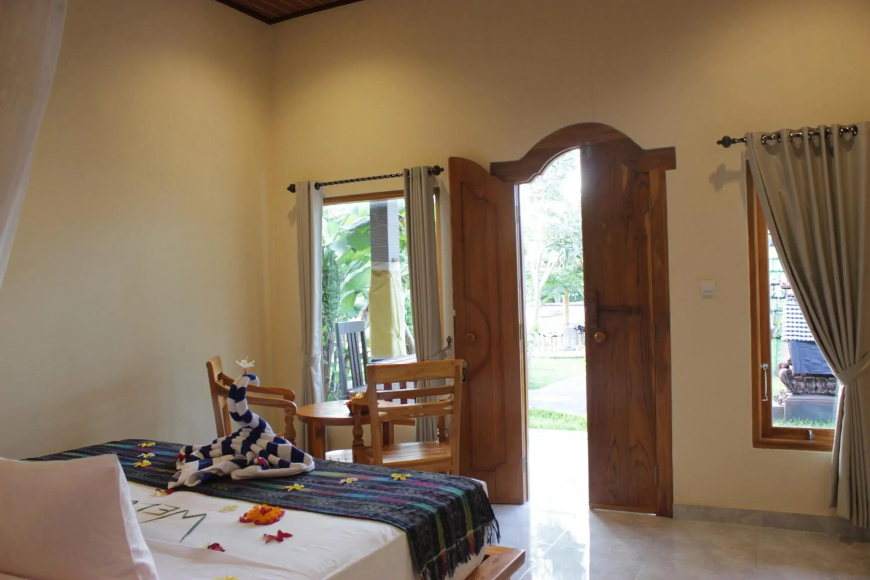 Superior Double Room in Kubu Padi Wooden House Superior Double Room in Kubu Padi Wooden House