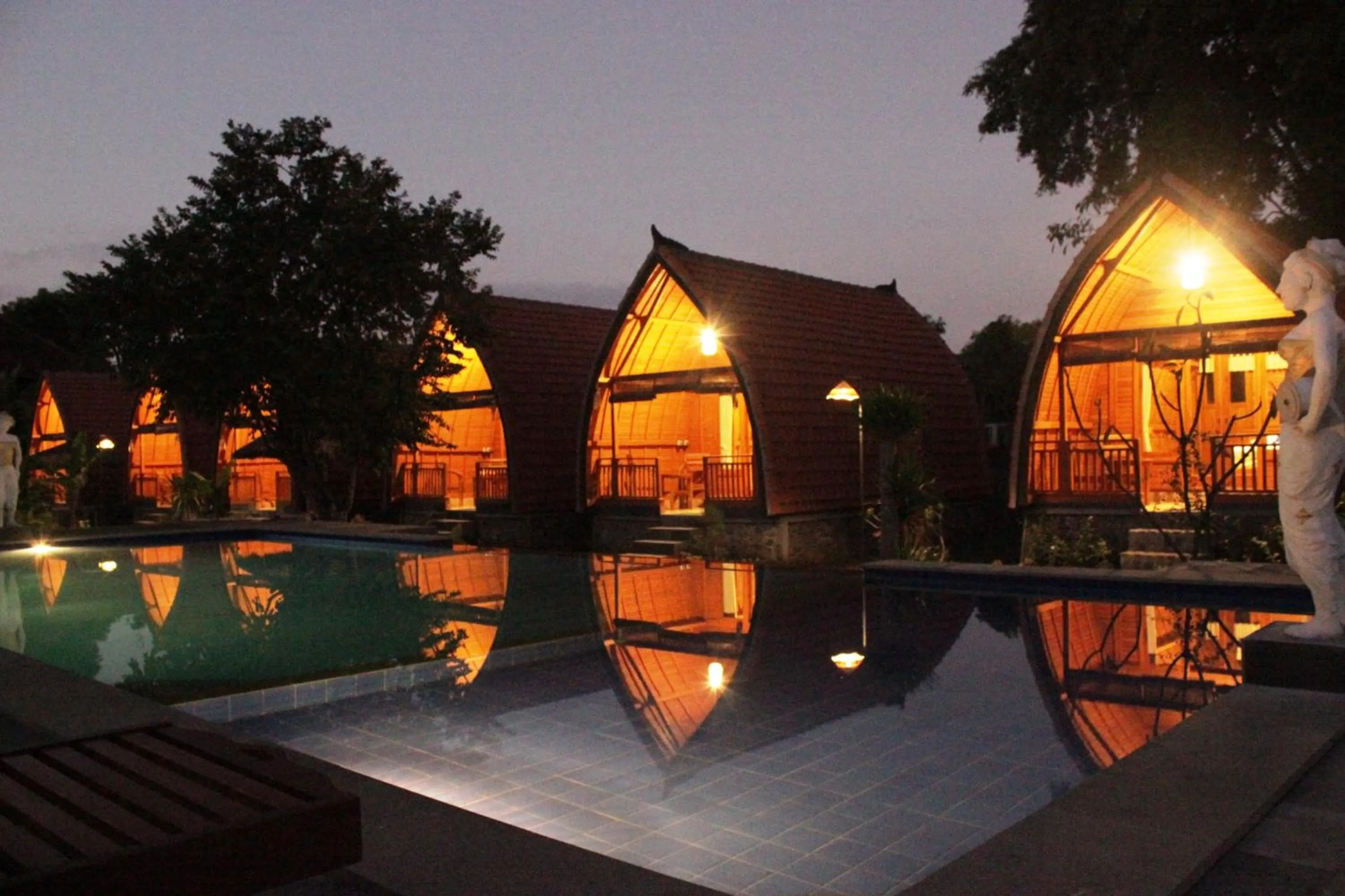 Property building in Kubu Padi Wooden House