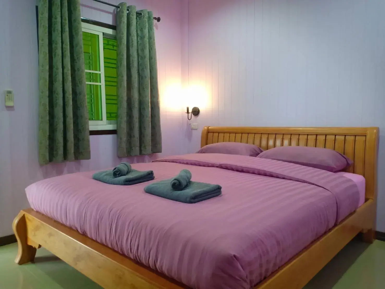 Double Room with Private Bathroom in Siri Guesthouse Double Room with Private Bathroom in Siri Guesthouse