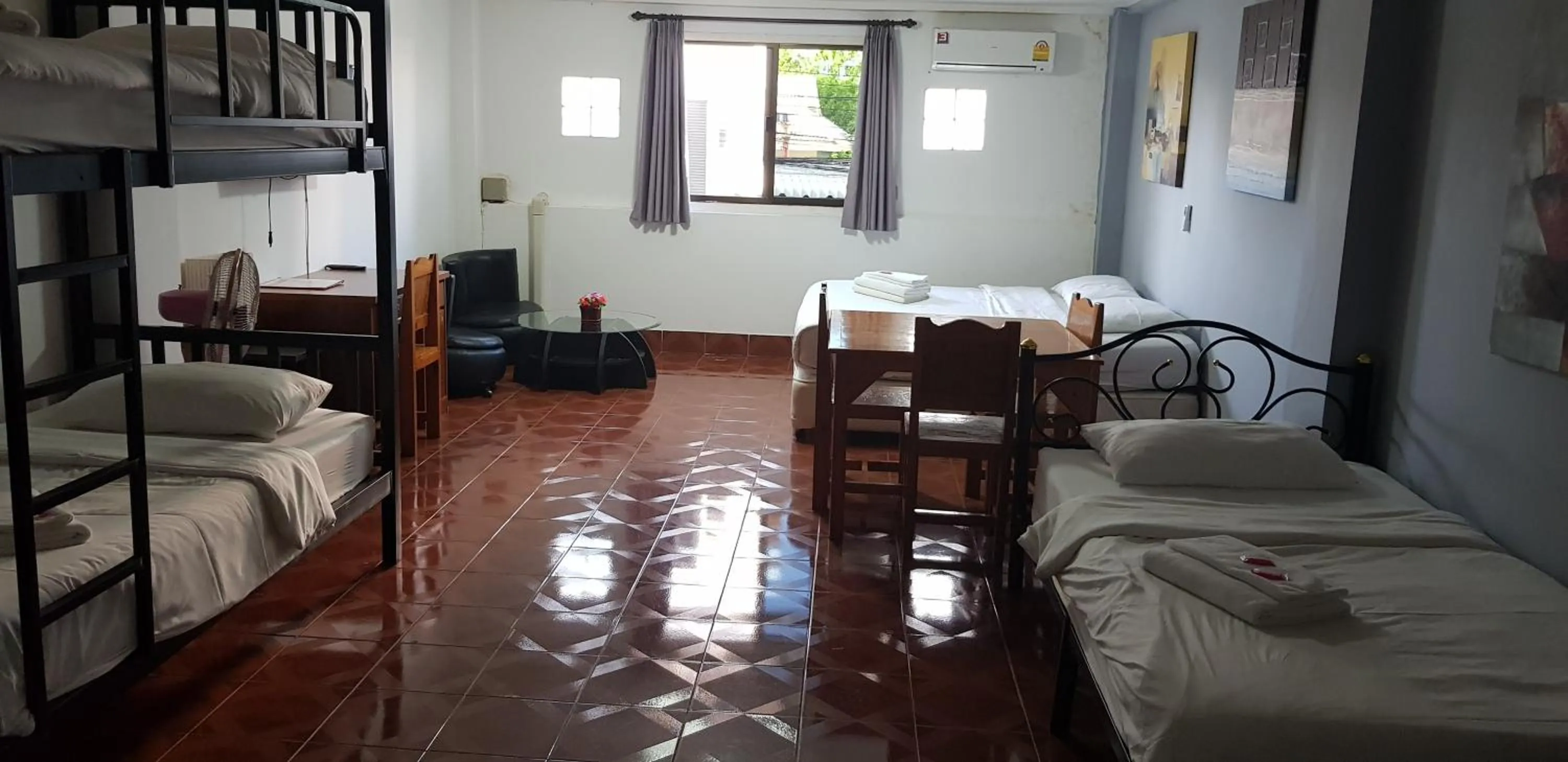 Bed in Restaurant & Guesthouse Say Cheese