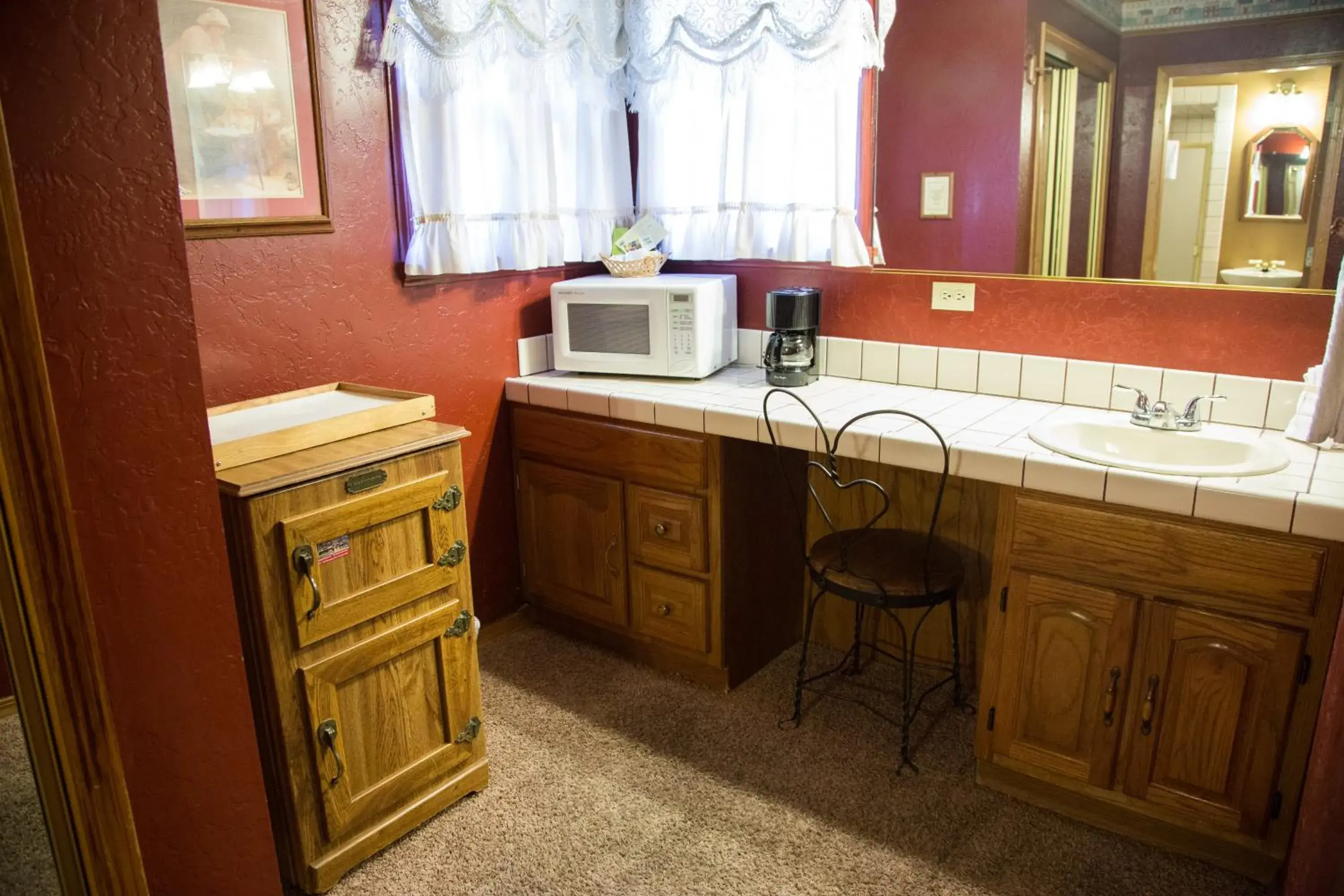Kitchen or kitchenette in Cathy's Cottages Kitchen or kitchenette in Cathy's Cottages