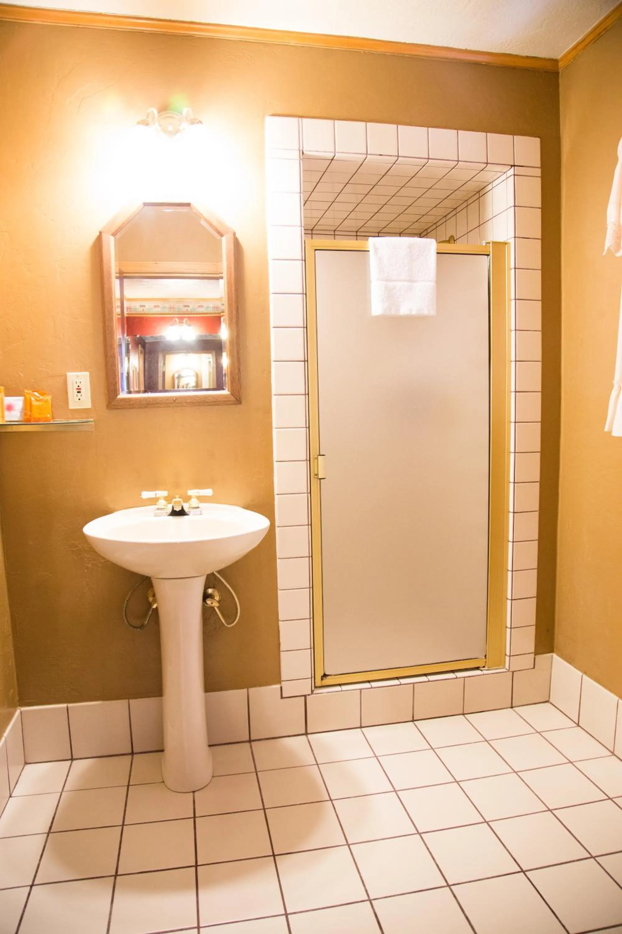 Bathroom in Cathy's Cottages