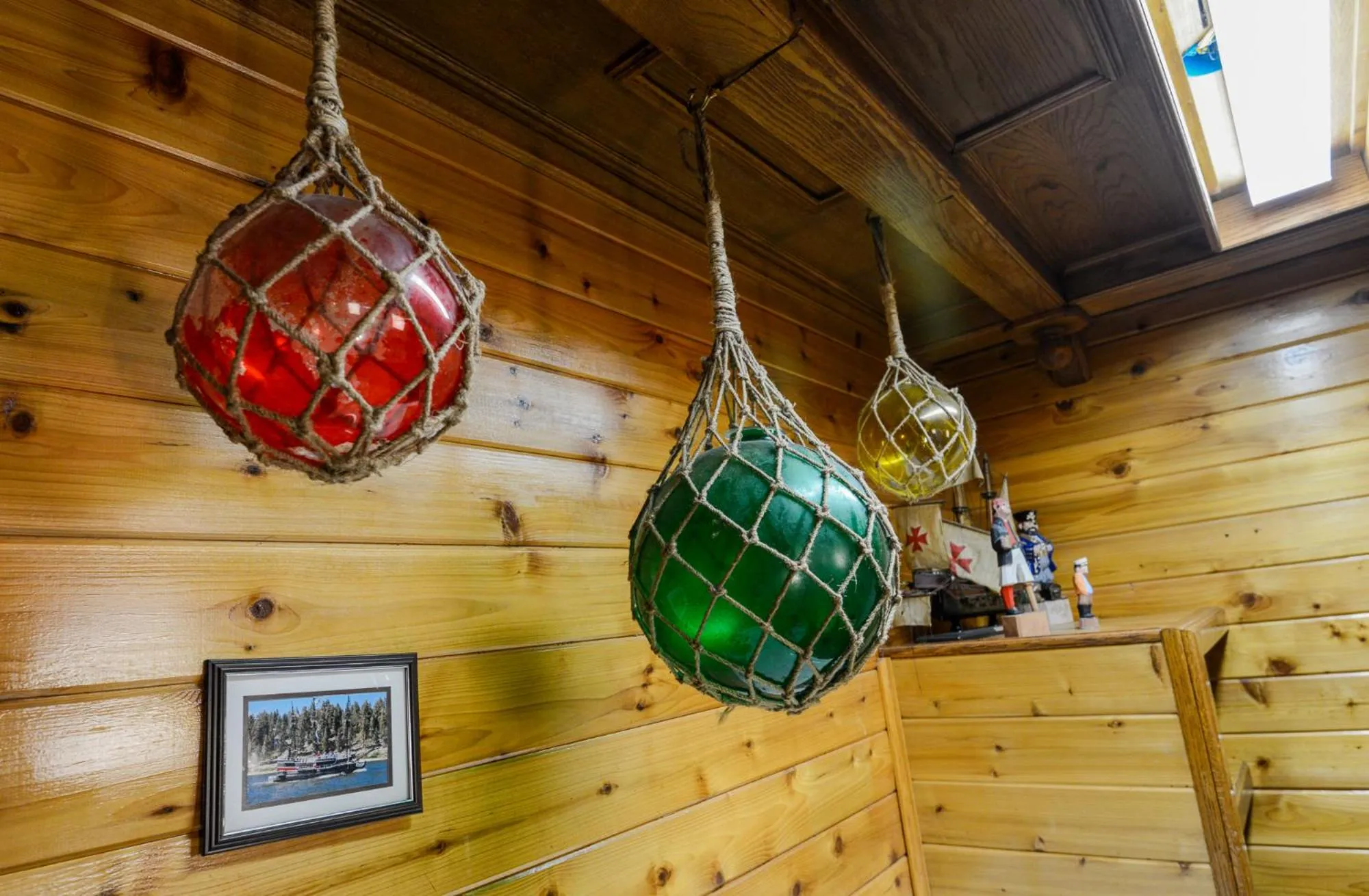 Decorative detail in Castle Wood Theme Cottages- COUPLES ONLY