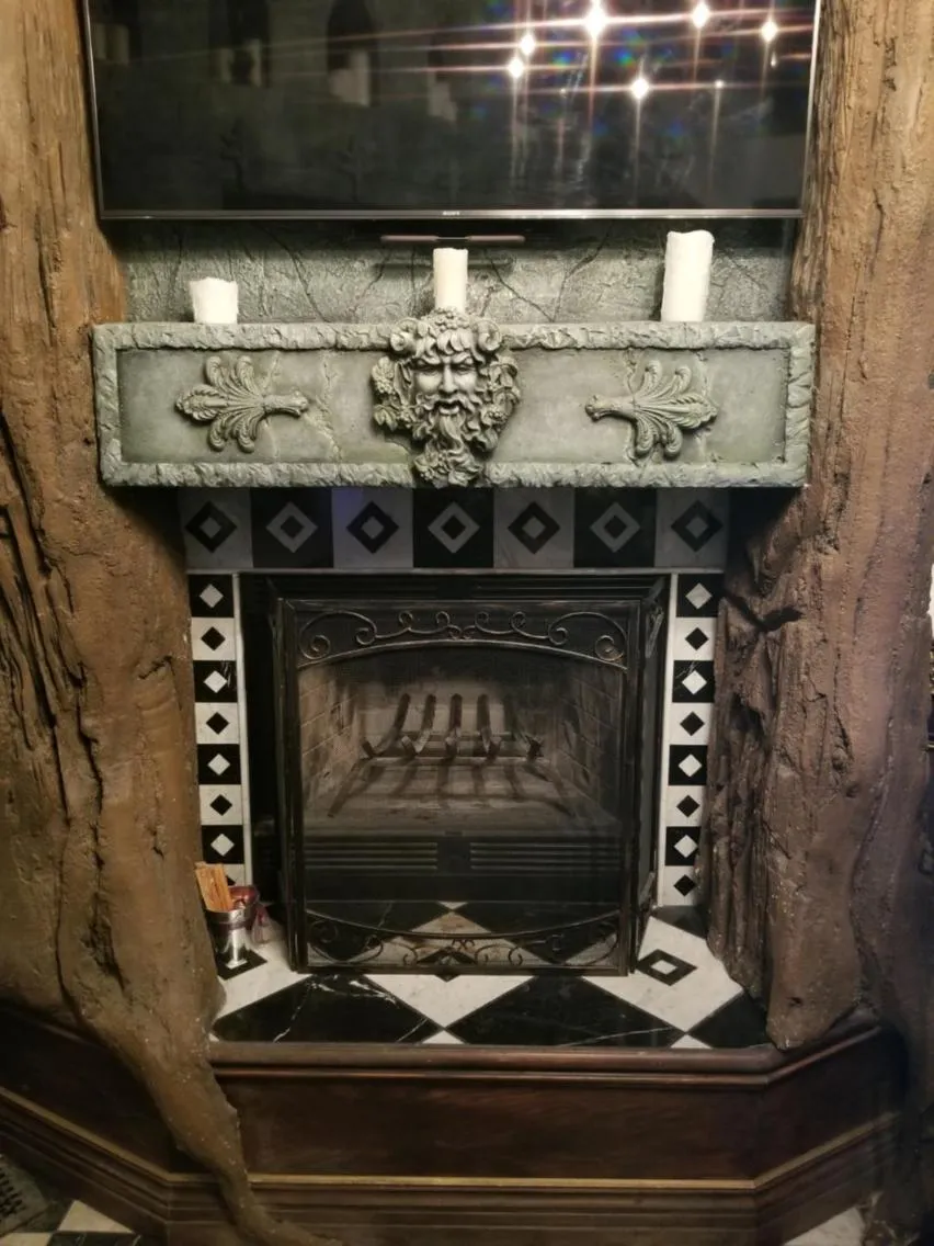 TV and multimedia in Castle Wood Theme Cottages- COUPLES ONLY