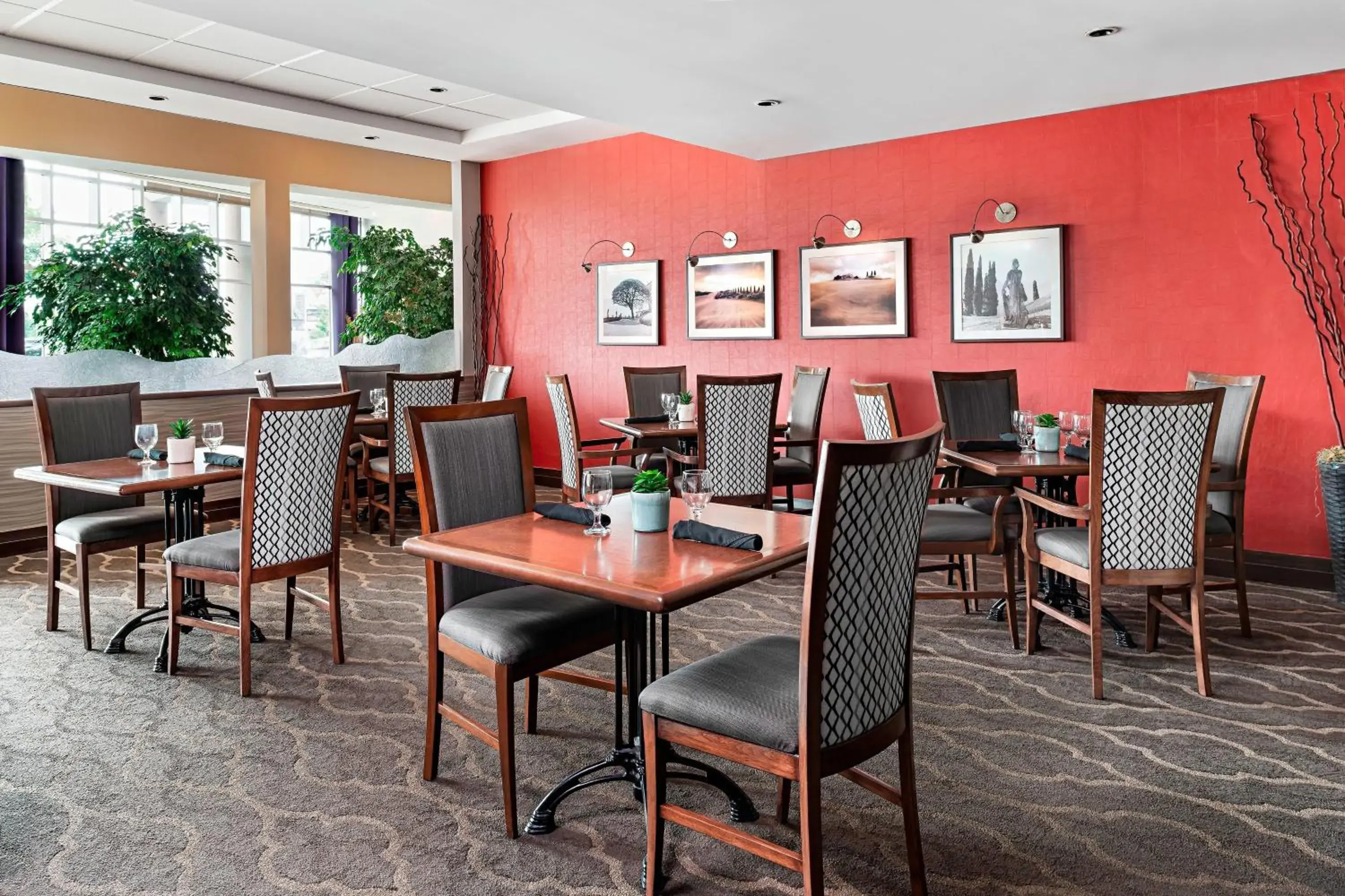 Restaurant/places to eat in Four Points by Sheraton London Restaurant/places to eat in Four Points by Sheraton London