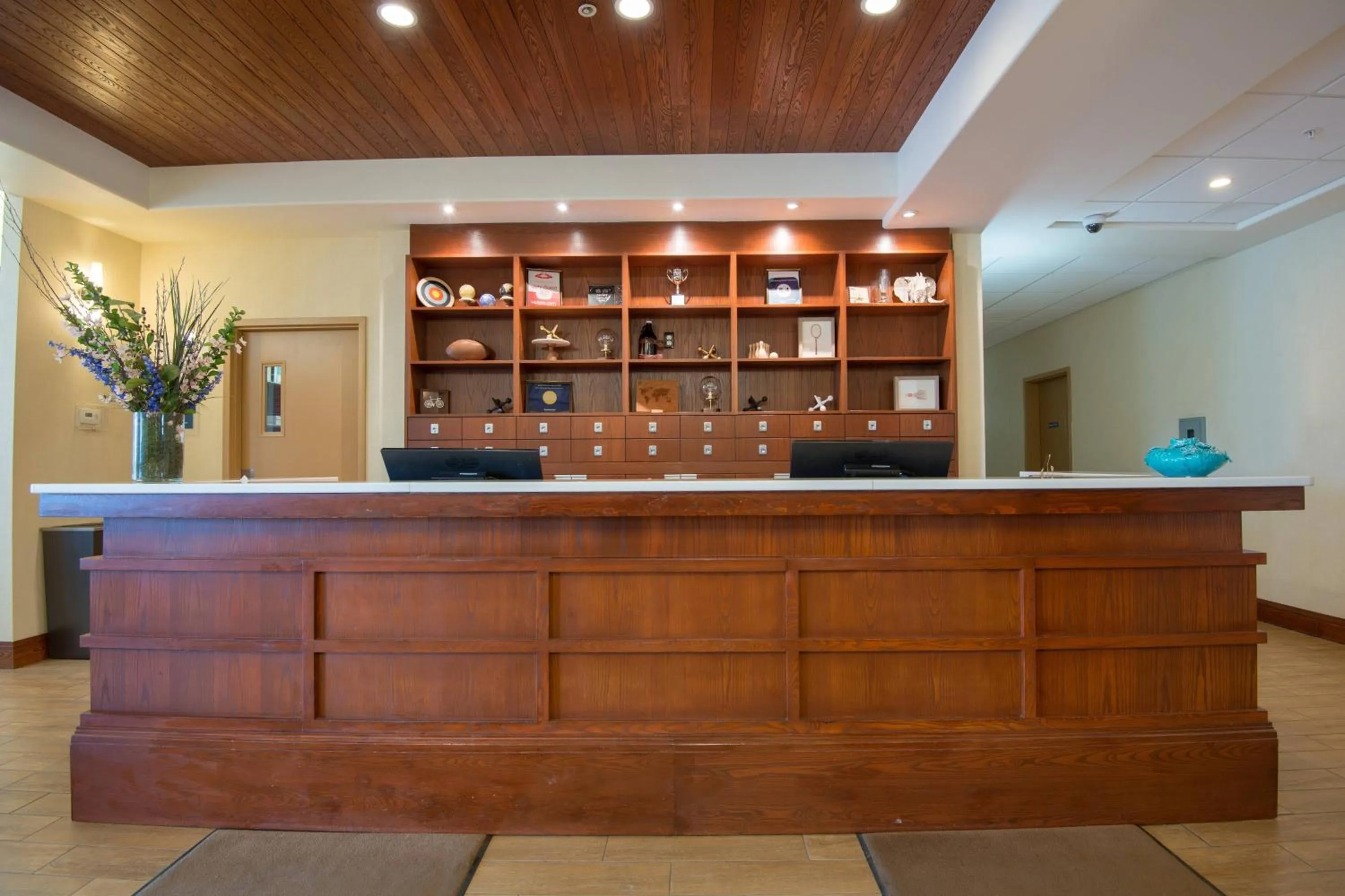 Lobby or reception in Four Points by Sheraton Saskatoon