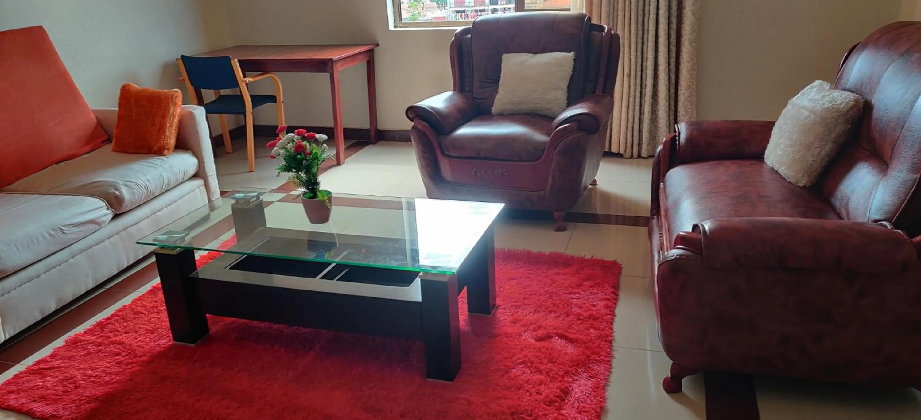 Living room in AIRPORT HOTEL Entebbe