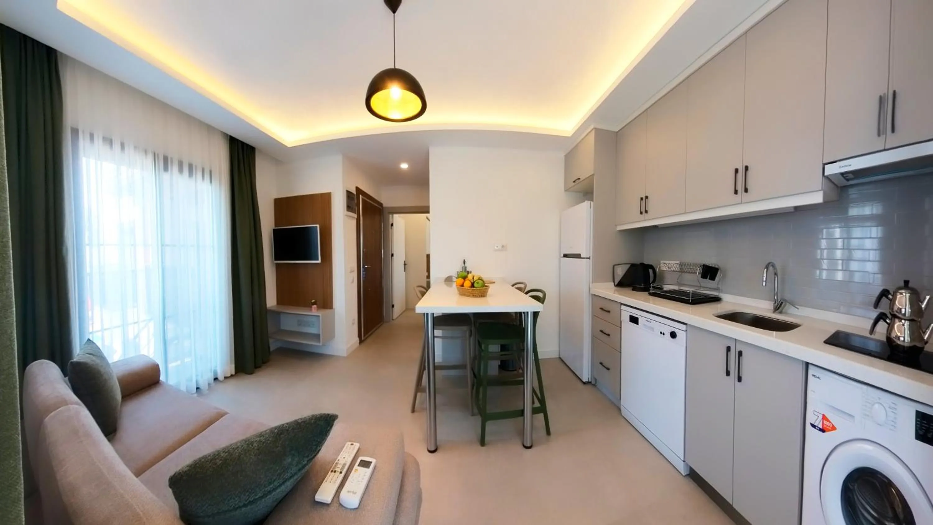 Kitchen or kitchenette in Derin Apart Hotel Bodrum