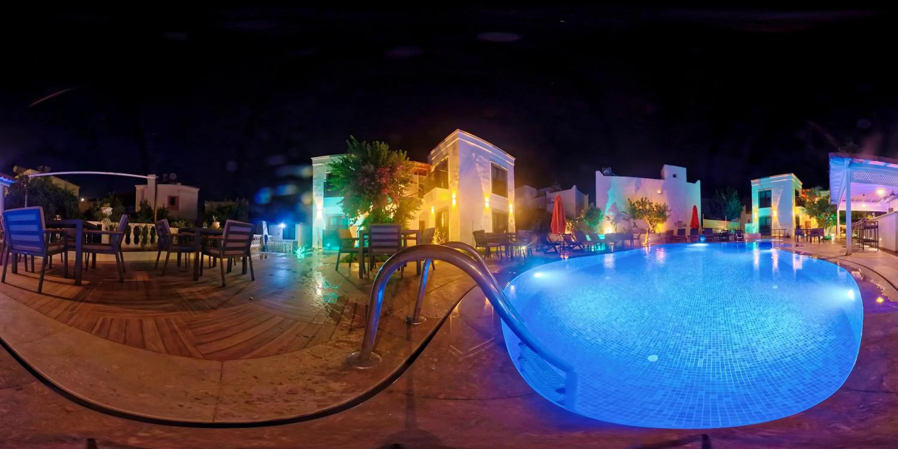 Night in Derin Apart Hotel Bodrum