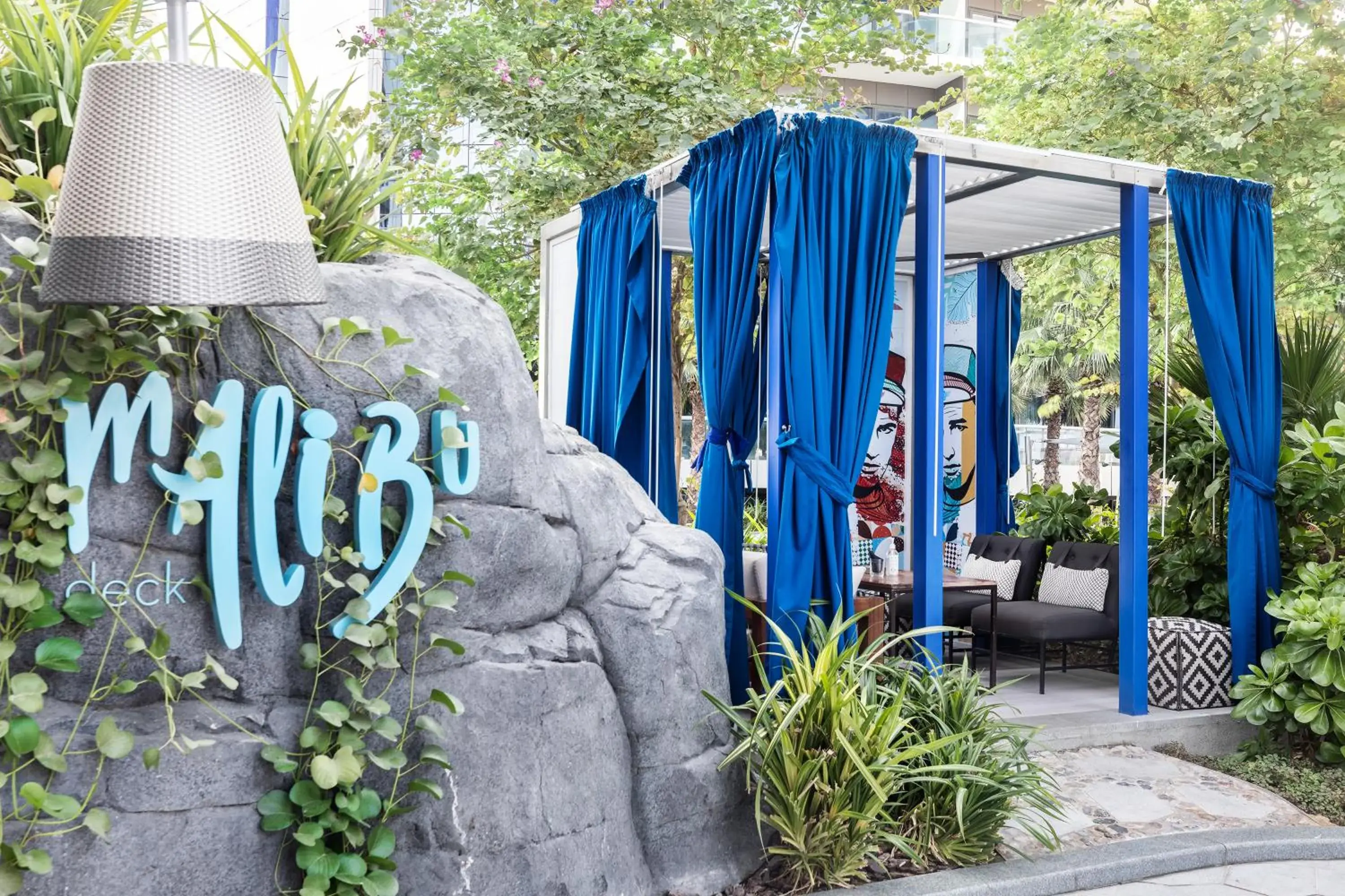 Restaurant/places to eat in Paramount Hotel Dubai Restaurant/places to eat in Paramount Hotel Dubai