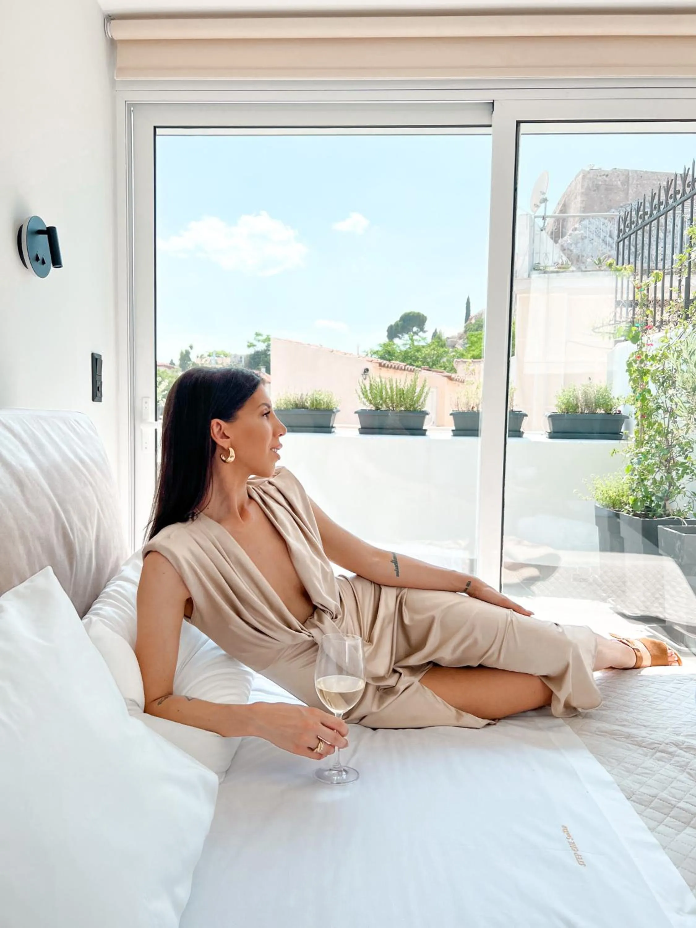 Bed in Step One | Luxury Suites right in the heart of Acropolis next to metro station