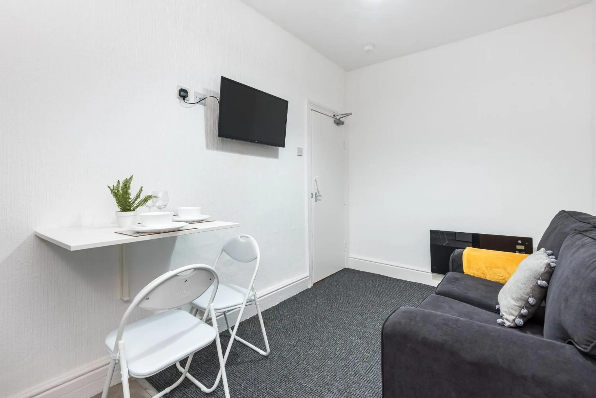 Bedroom in Velvet Coaster Apartments