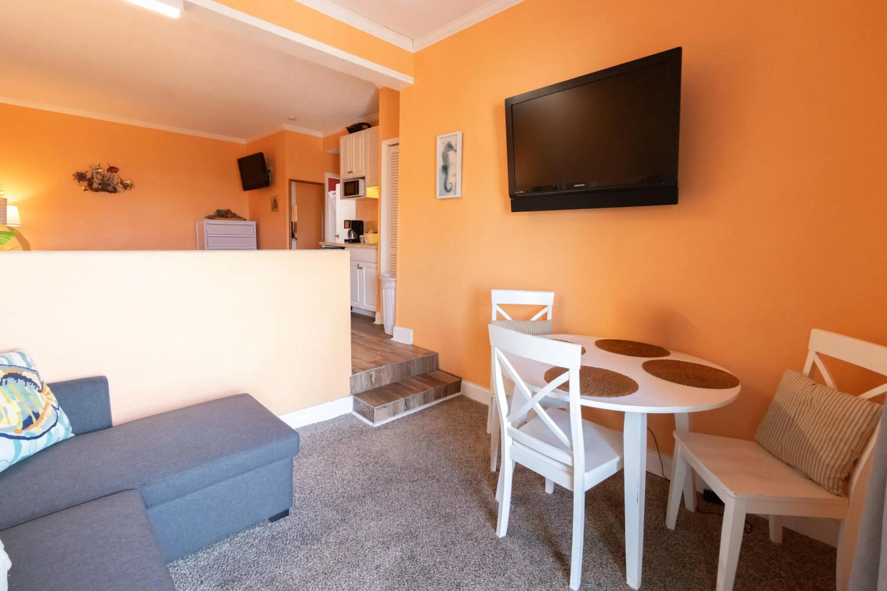 Bedroom in Palm Suites