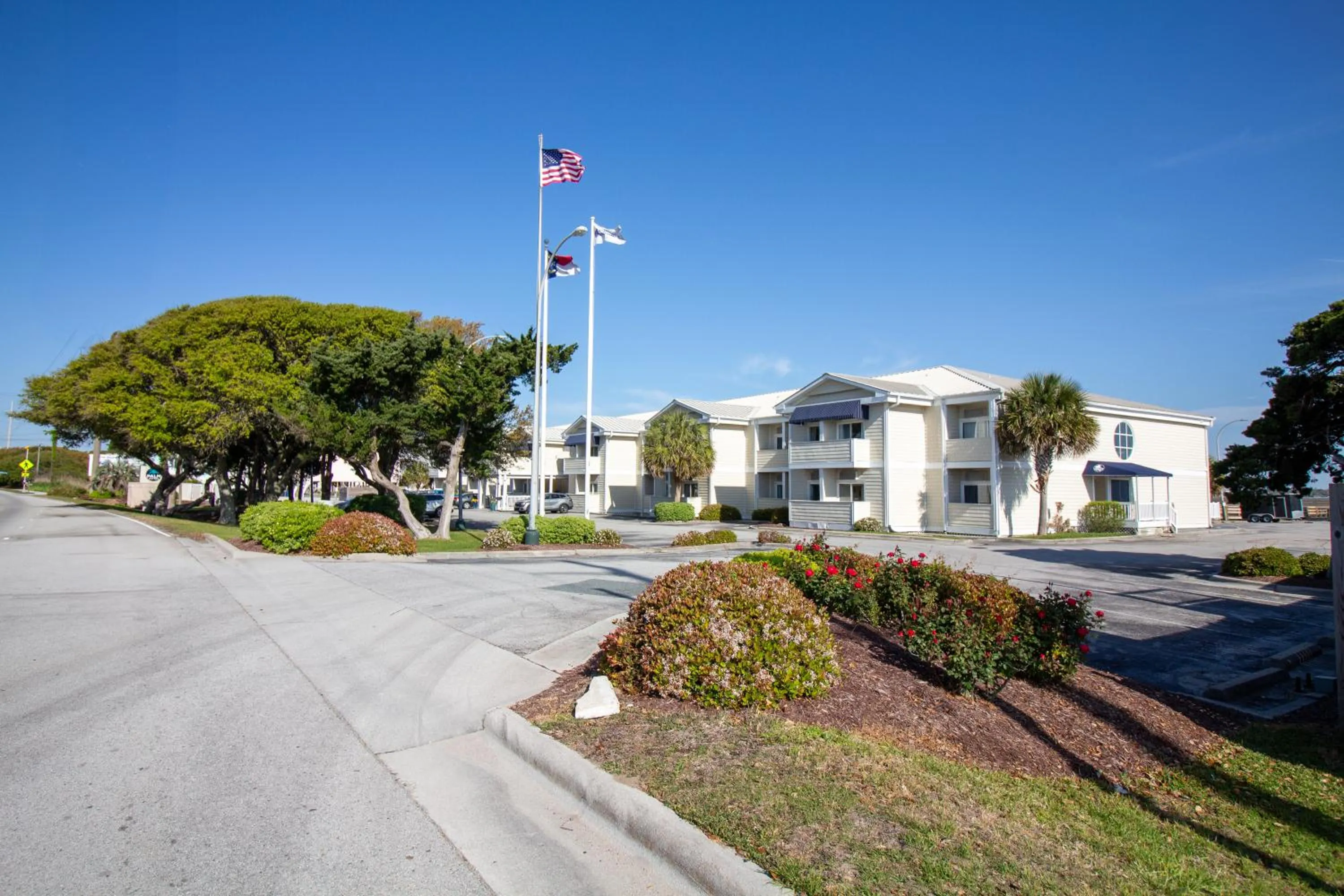 Property building in Palm Suites