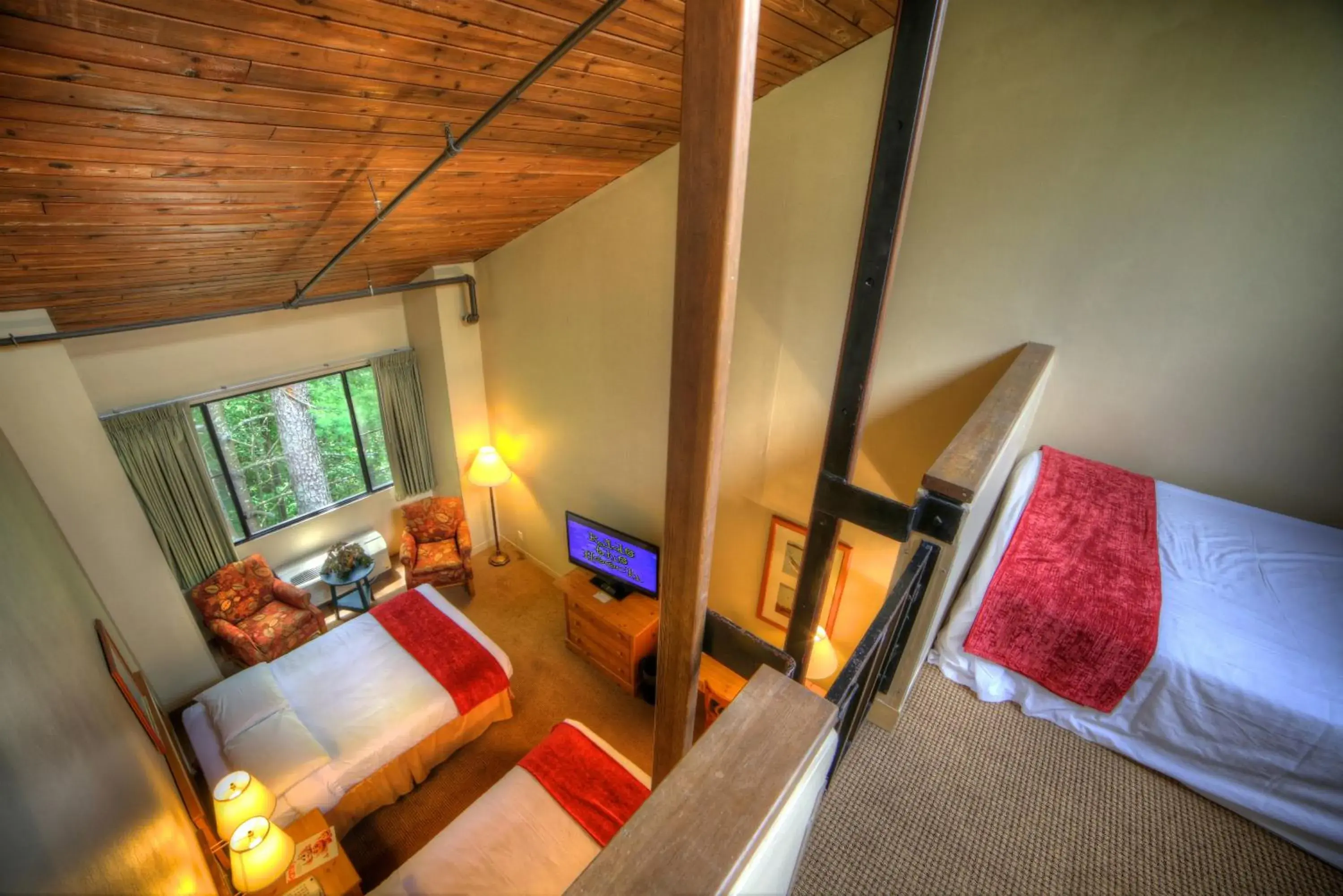 Photo of the whole room, Bed in Unicoi State Park & Lodge Photo of the whole room, Bed in Unicoi State Park & Lodge