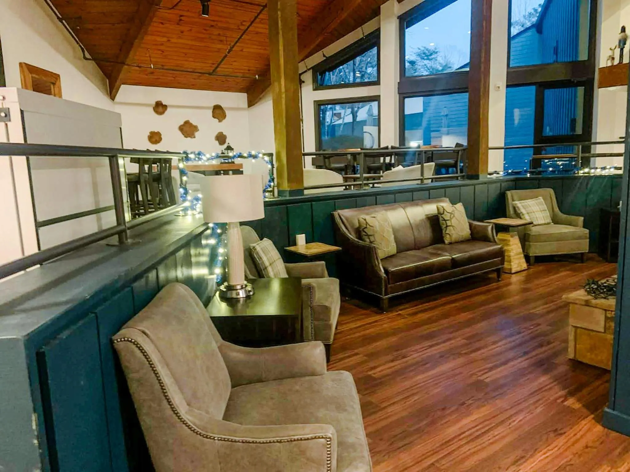 Seating area in Unicoi State Park & Lodge