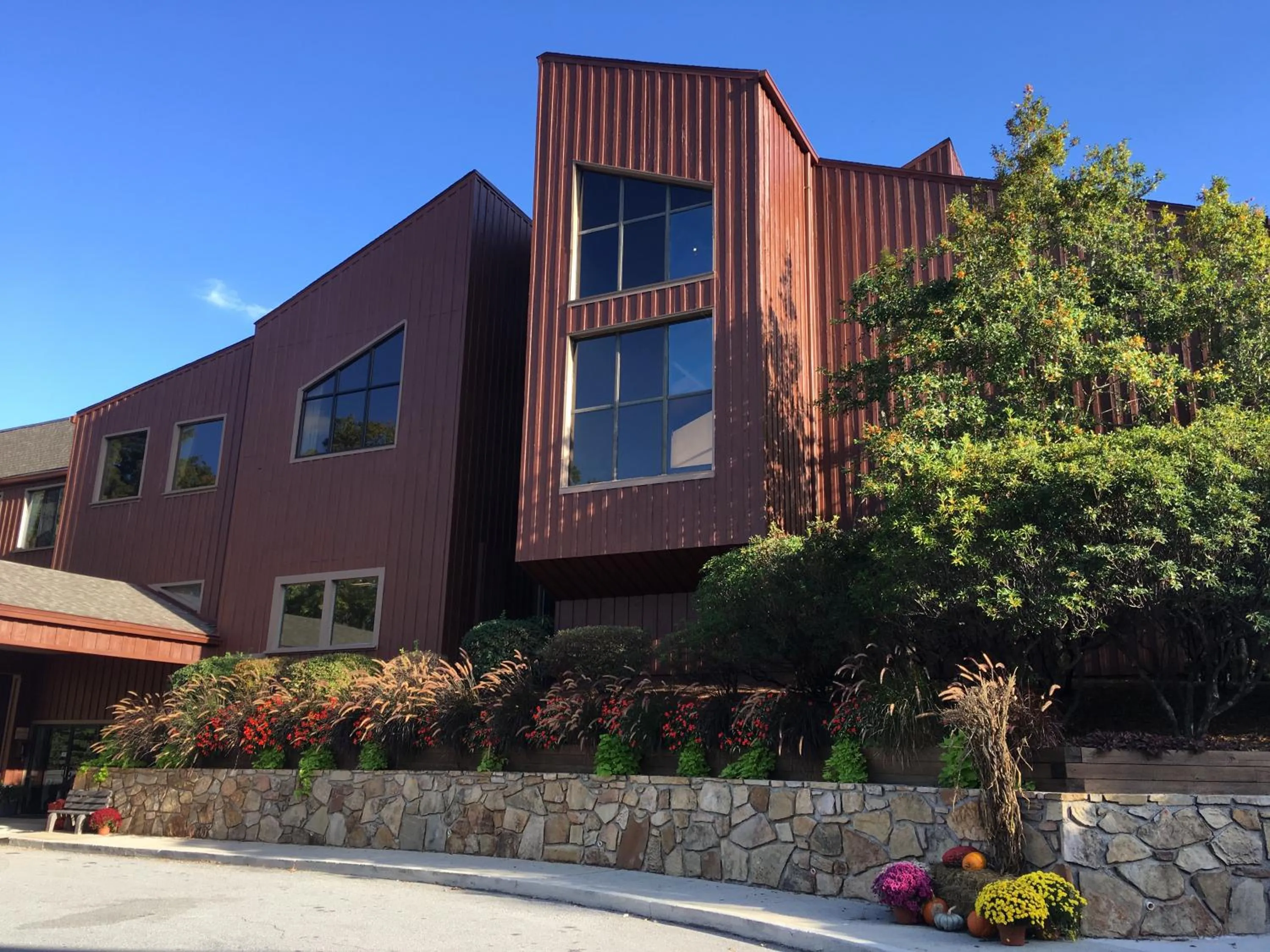 Property building in Unicoi State Park & Lodge