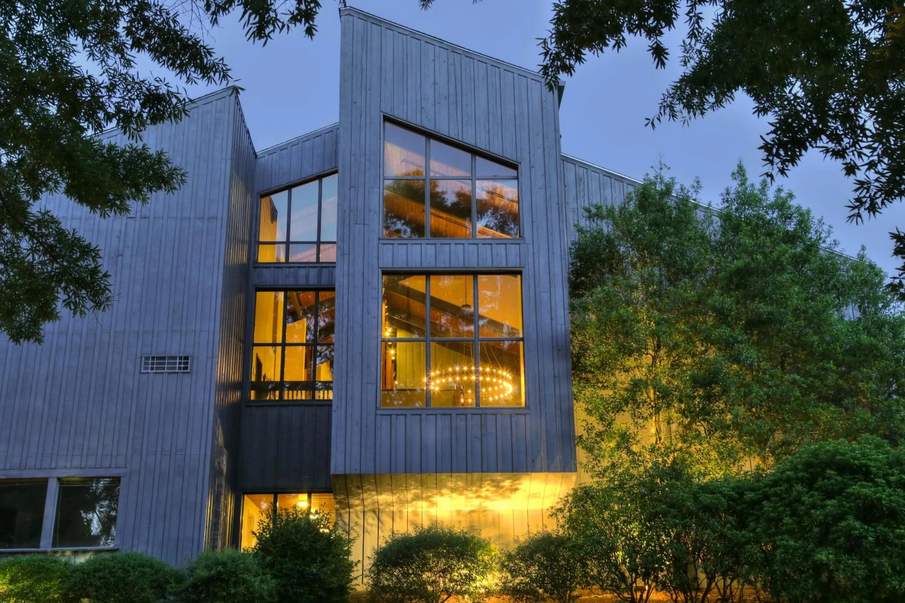 Property building in Unicoi State Park & Lodge